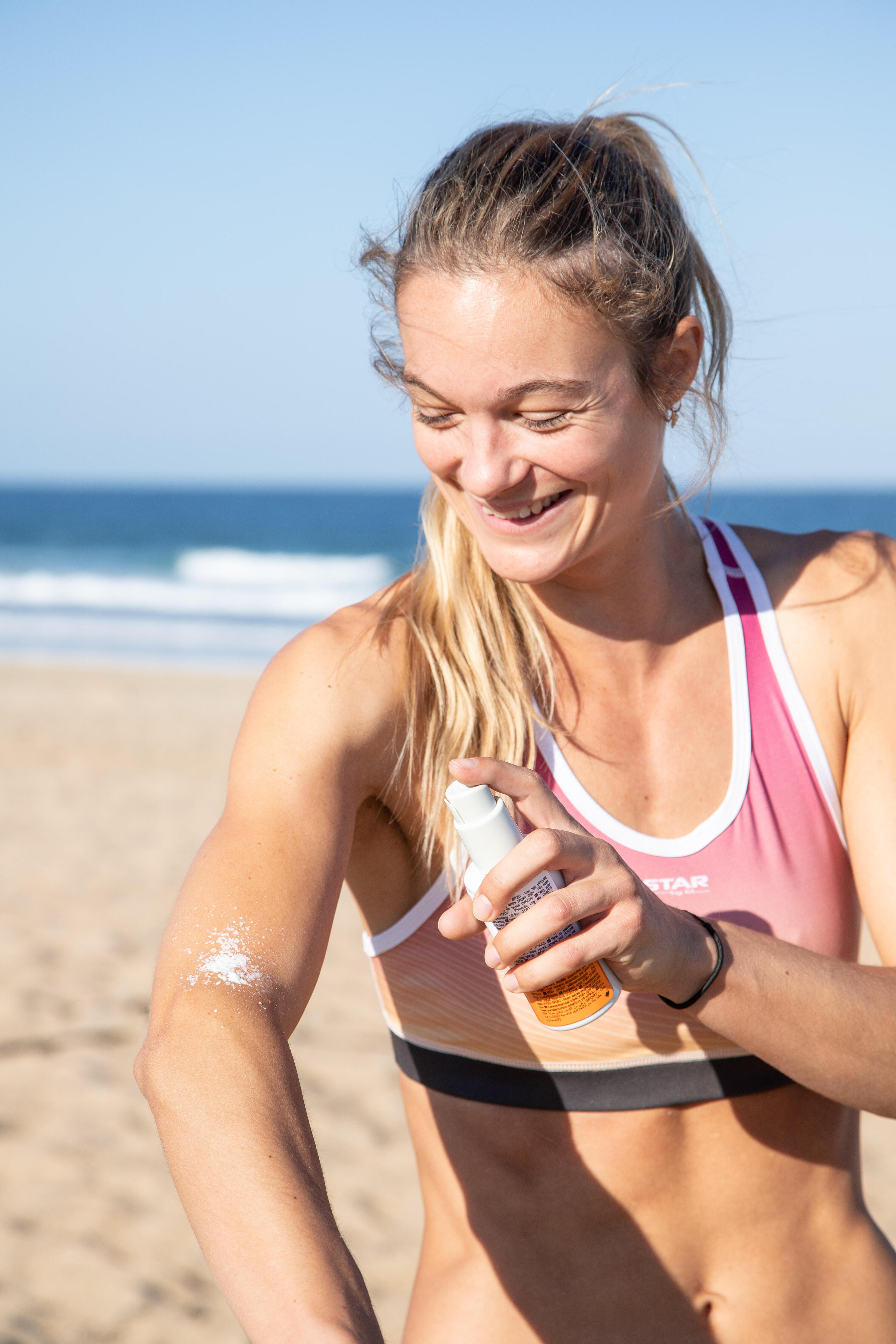 SUJETADOR-TOP MUJER STAR BY GL DEPORTES PLAYA ROSA 8/11