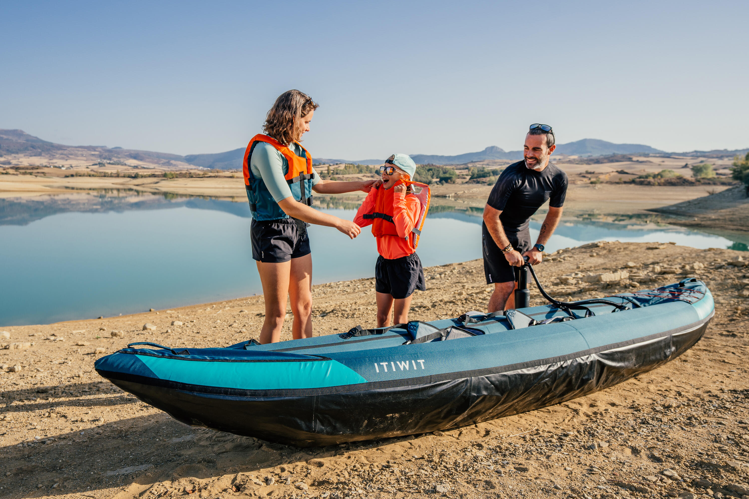 Canoé kayak gonflable de randonnée 2/3 places 23/27
