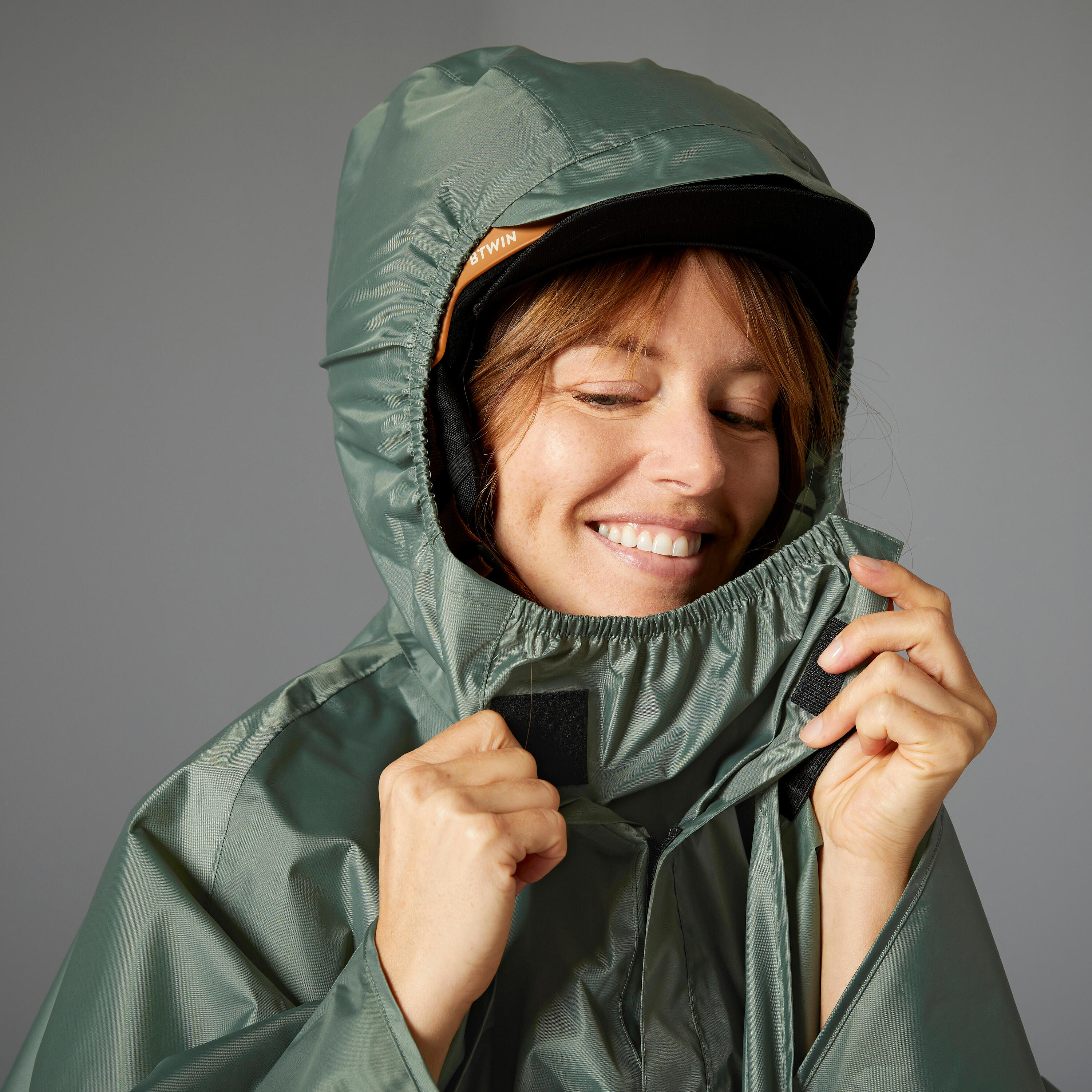 City Bike Rain Poncho 100 - Green 6/11