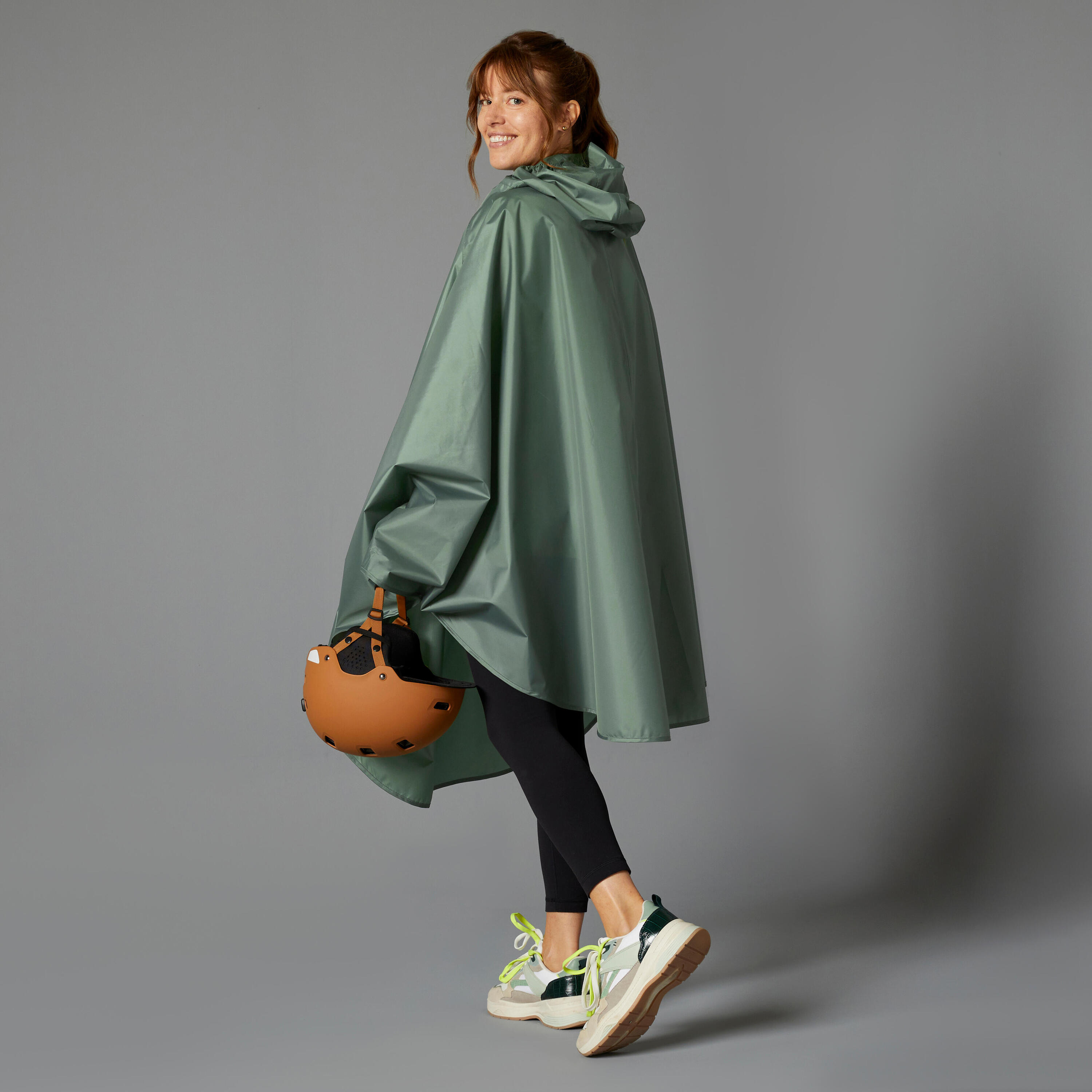 City Bike Rain Poncho 100 - Green 8/11