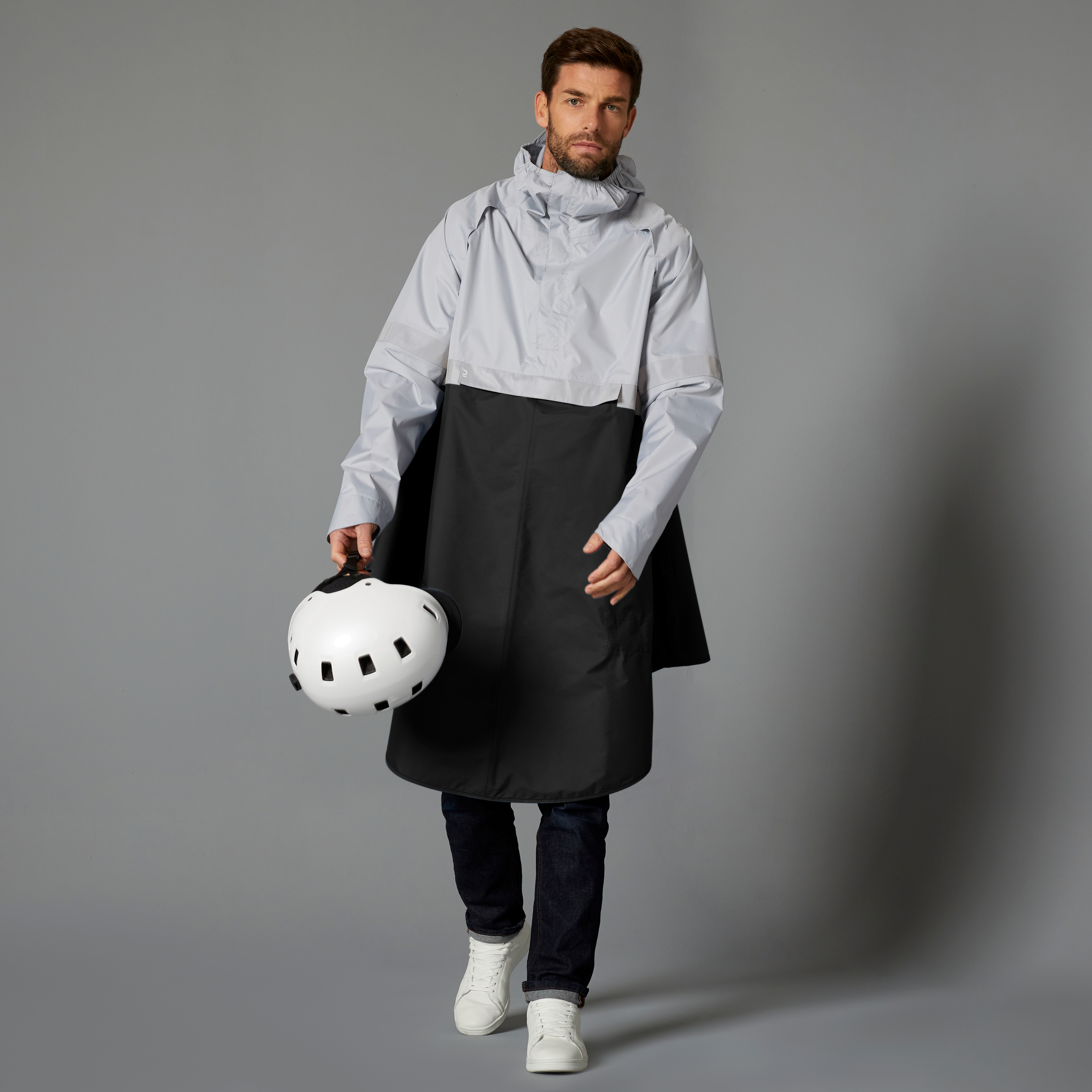 Poncho pluie visibilite nuit velo ville 540 noir gris - Vélos & Accessoires - BTWIN- Clubs - Entreprises - Collectivités - Associations