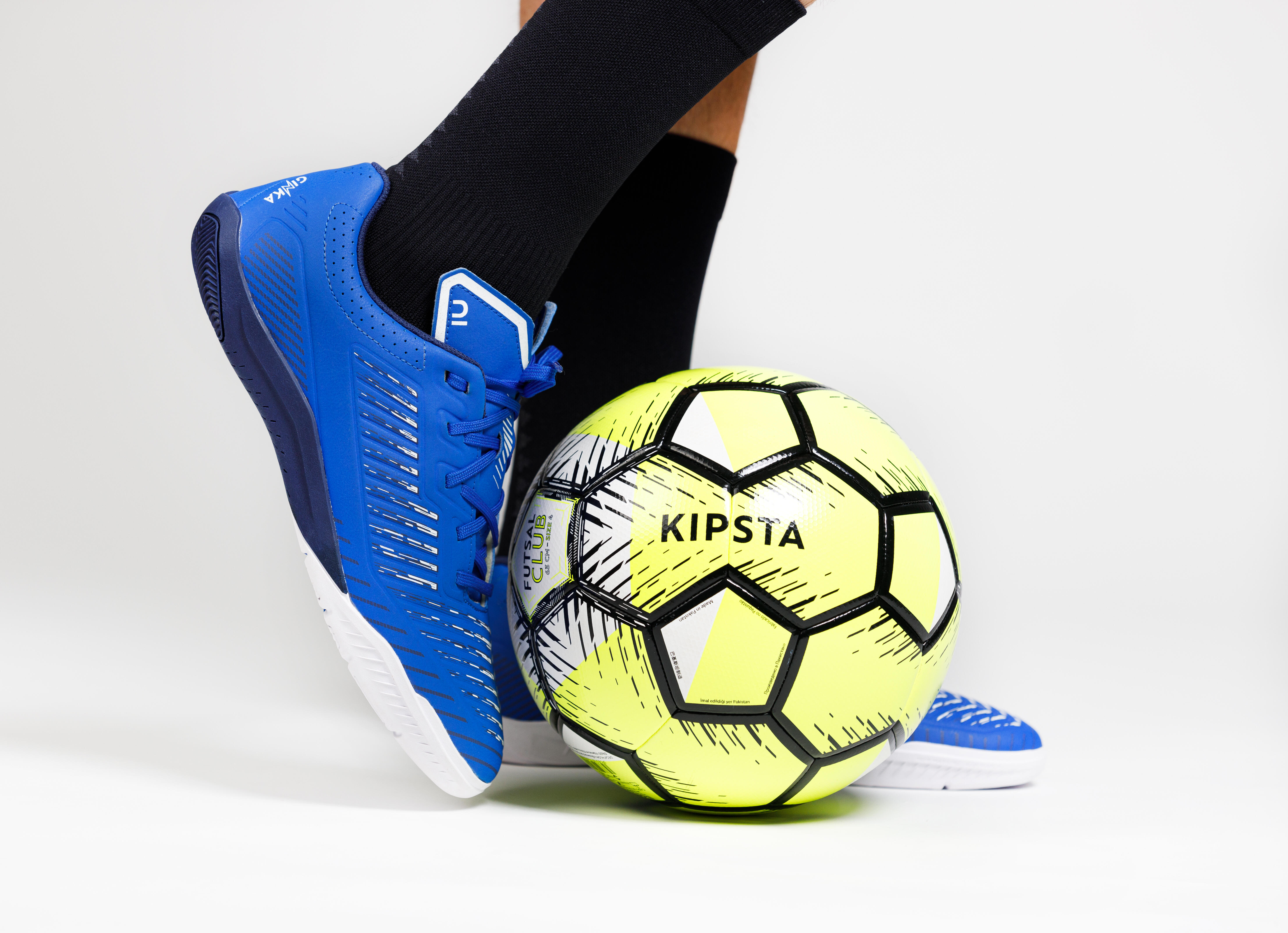 Kids' Indoor Soccer Shoes - Ginka 500 Blue/White - KIPSTA
