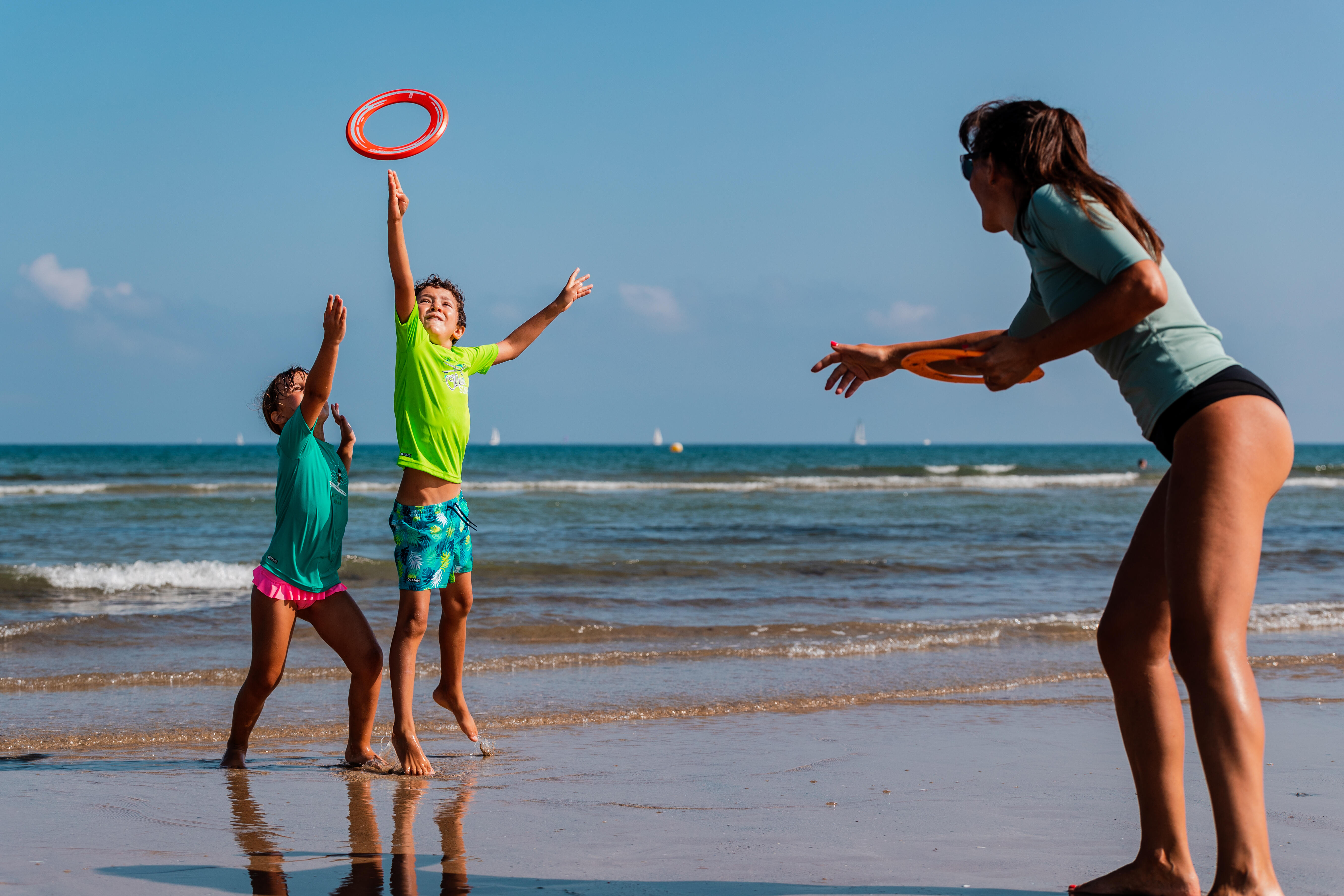 Orange foam ring disc for long-distance throwing