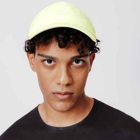 Vyriška arba moteriška reguliuojama bėgimo kepuraitė, geltona