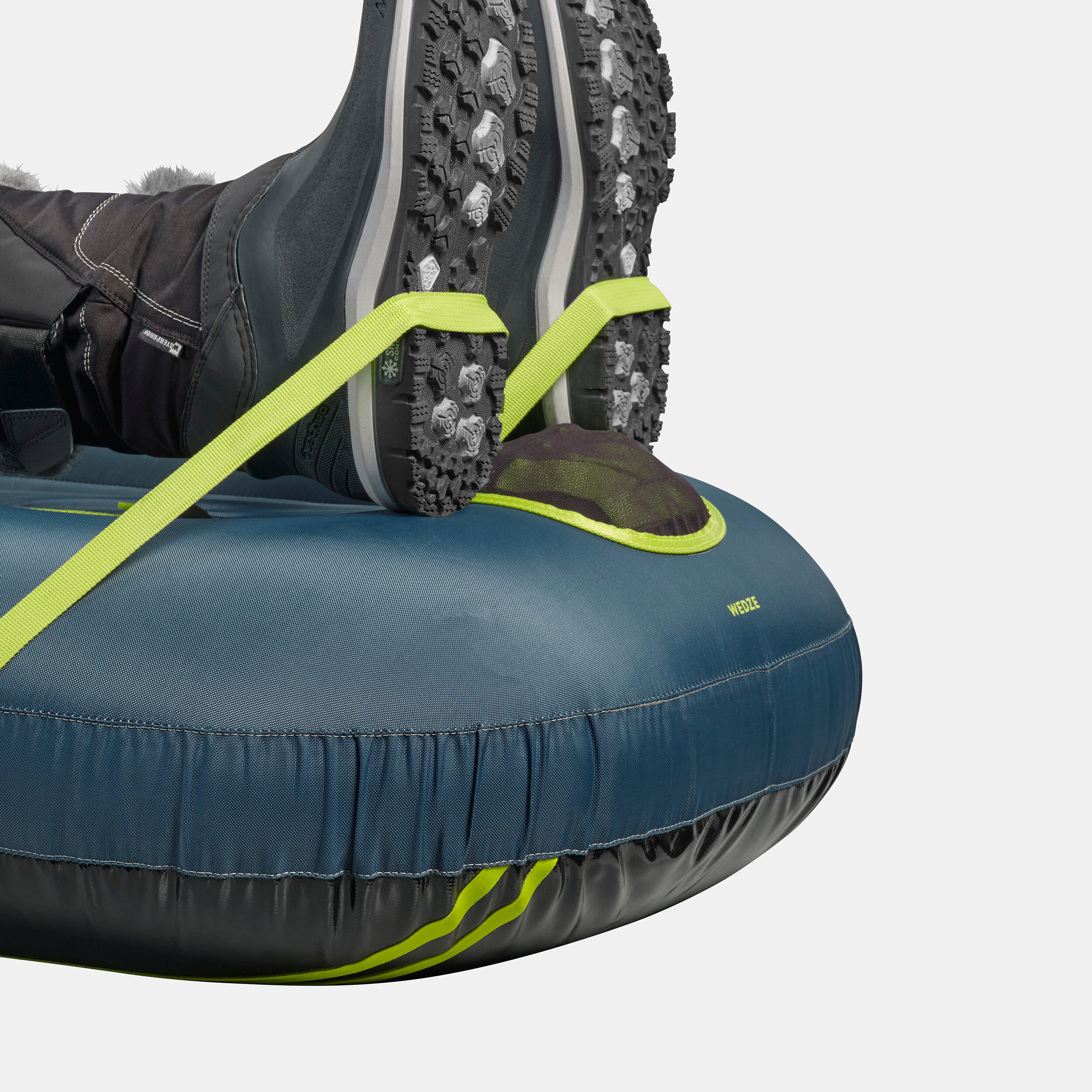 Inflatable sledge PUMPSLIDE 900 // La luge la plus gonflée de l'hiver ! 