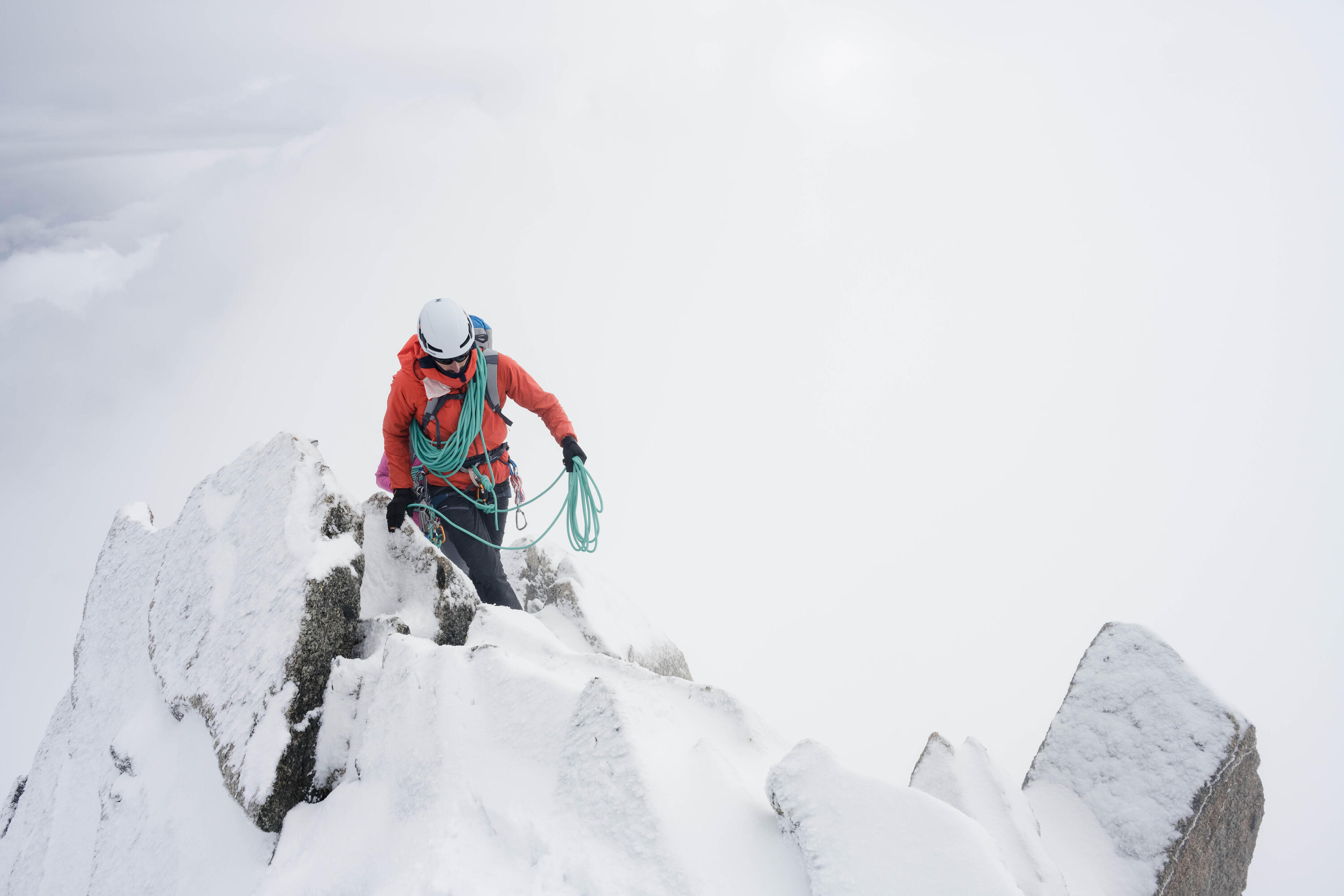 Casaco Corta-vento de Alpinismo Homem - Vermelho vivo 16/17