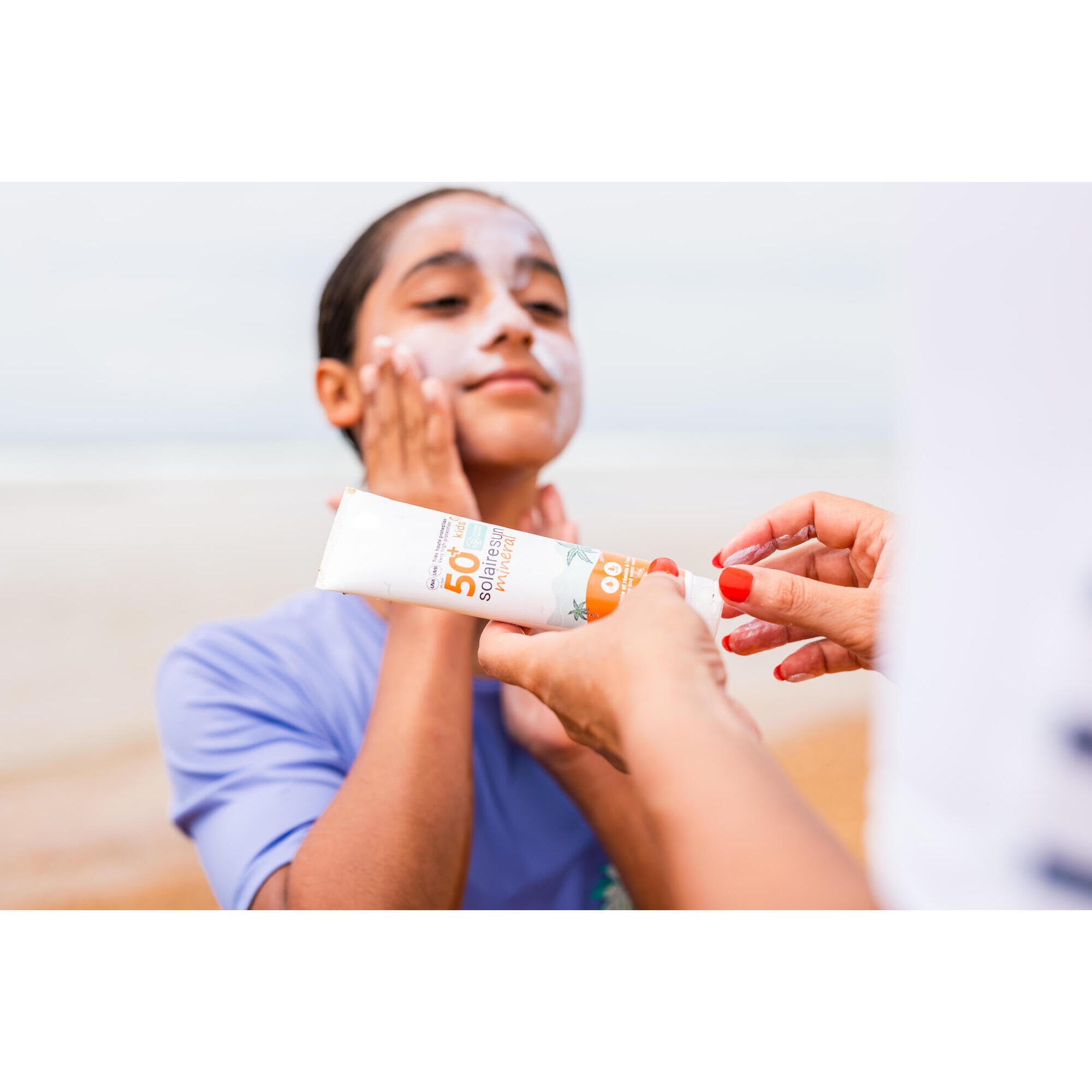Crème Solaire Enfants AVON SPF50+ Multivitaminée - Résistante à L'Eau - Neuve, Fabriquée En Pologne