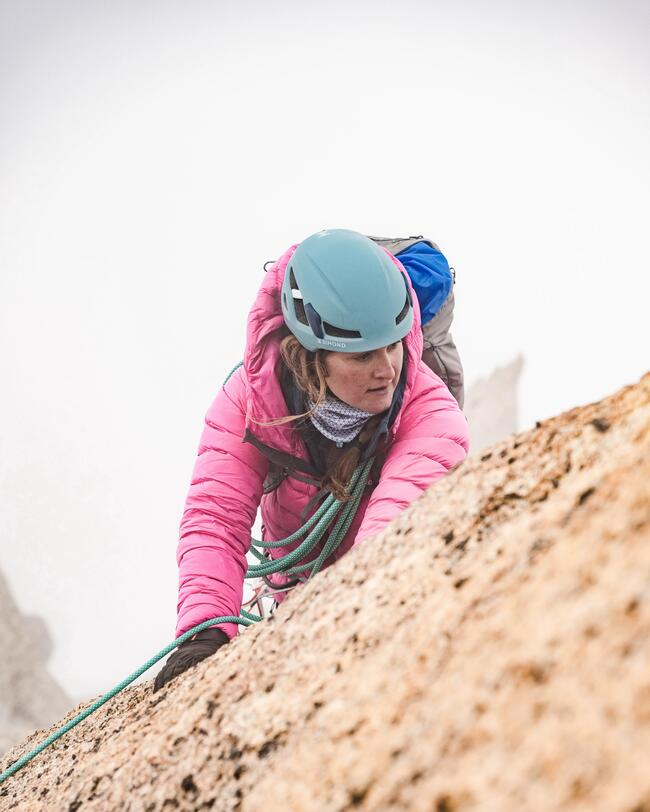 Women's Mountaineering Down Jacket - ALPINISM LIGHT - PINK