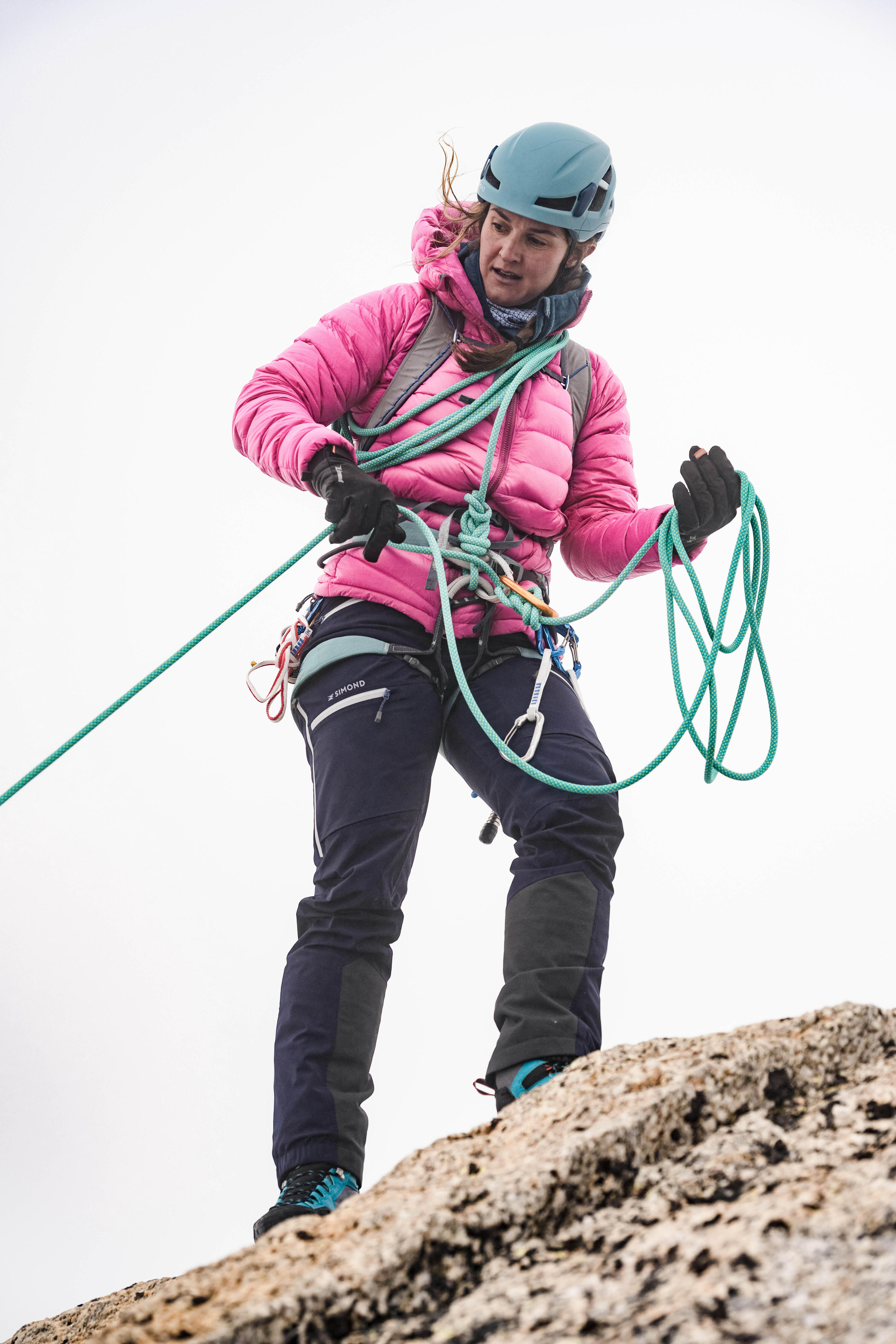 Women's Mountaineering Down Jacket - ALPINISM LIGHT - FUCHSIA PINK 6/14