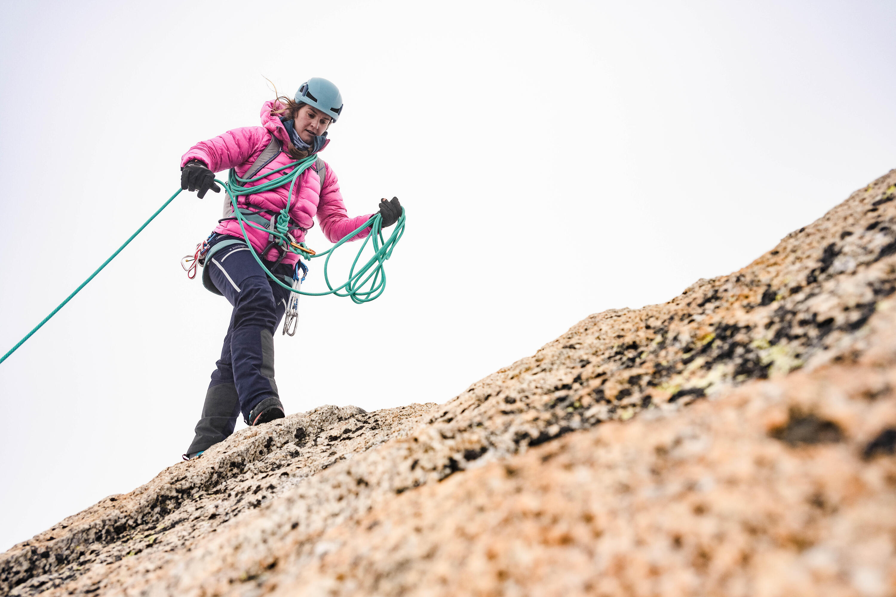 Women's Mountaineering Down Jacket - ALPINISM LIGHT - FUCHSIA PINK 2/14