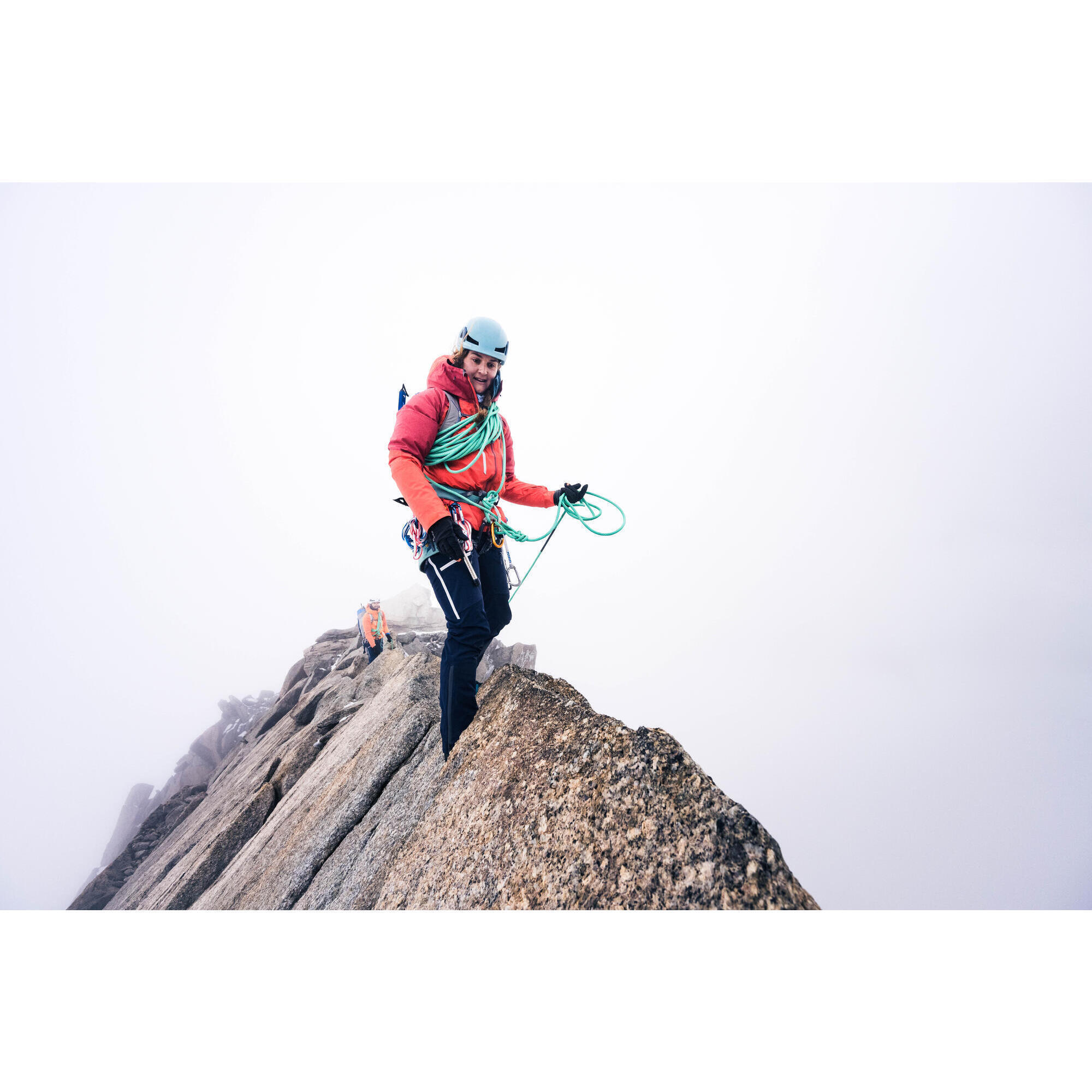 SIMOND Dámska nepremokavá horolezecká bunda Alpinism Light červená S · záber 4