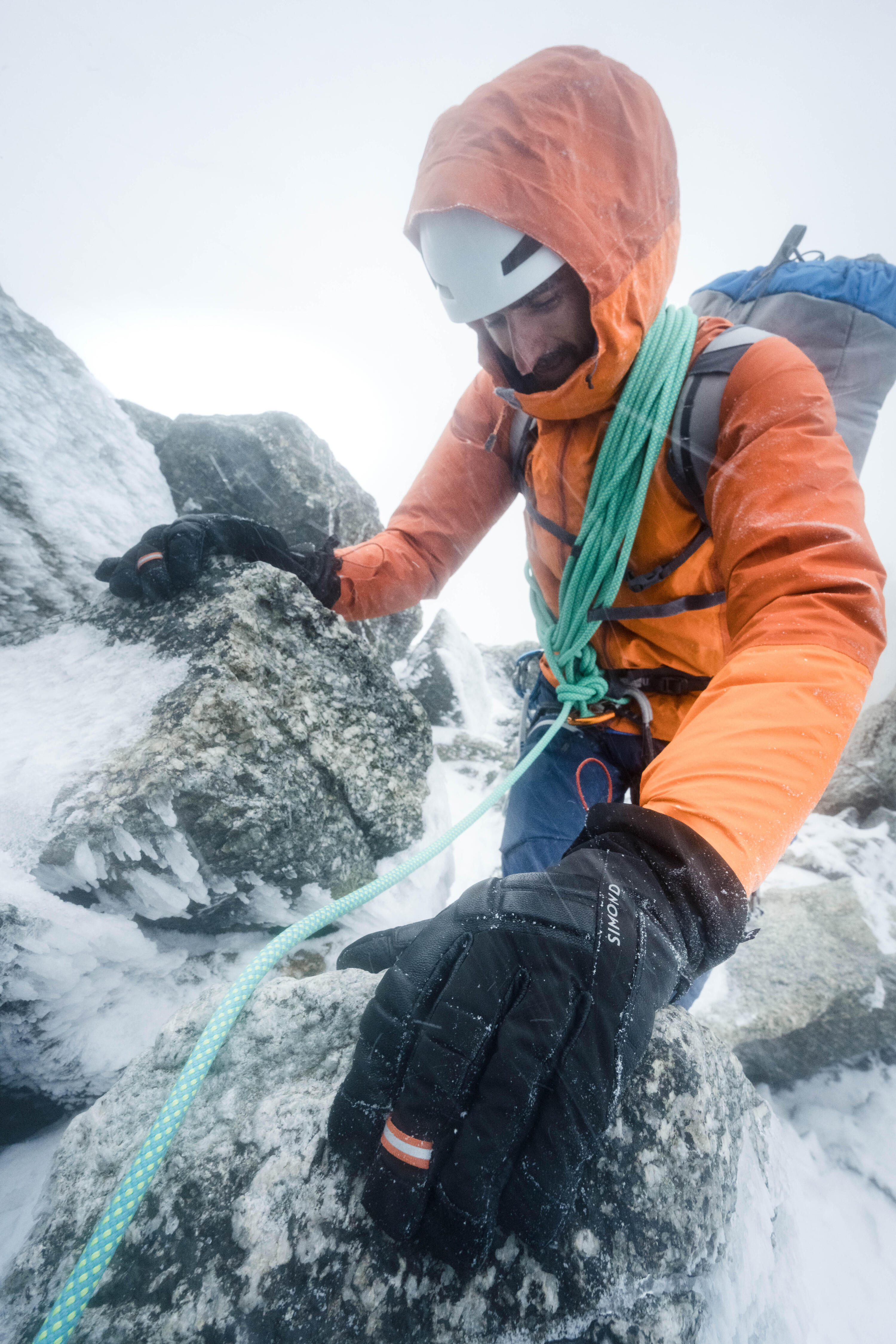 Dextrous waterproof mountaineering gloves, black 3/7