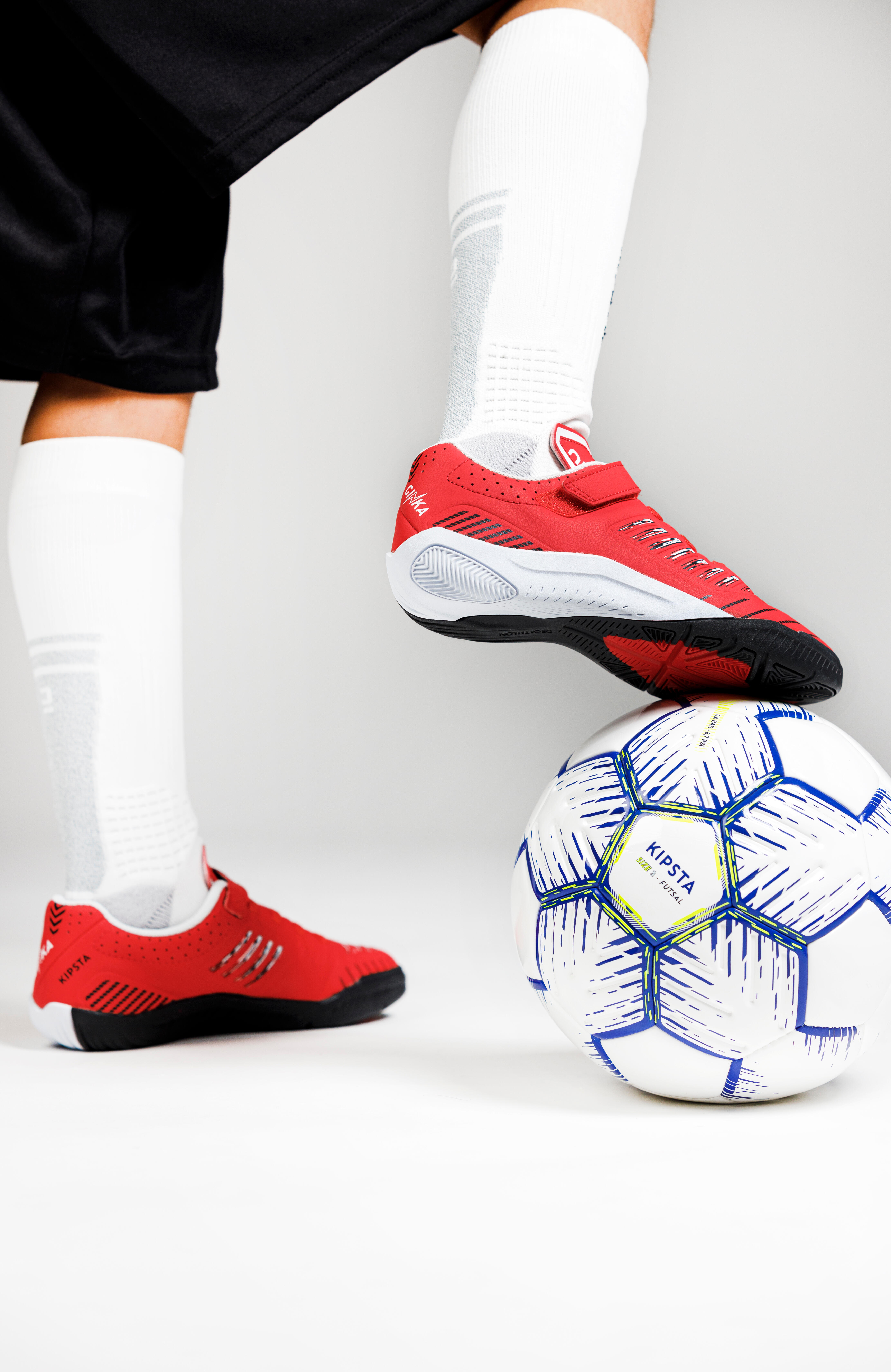 Kids'  Indoor Soccer Shoes - Ginka 500 Red/Black - KIPSTA