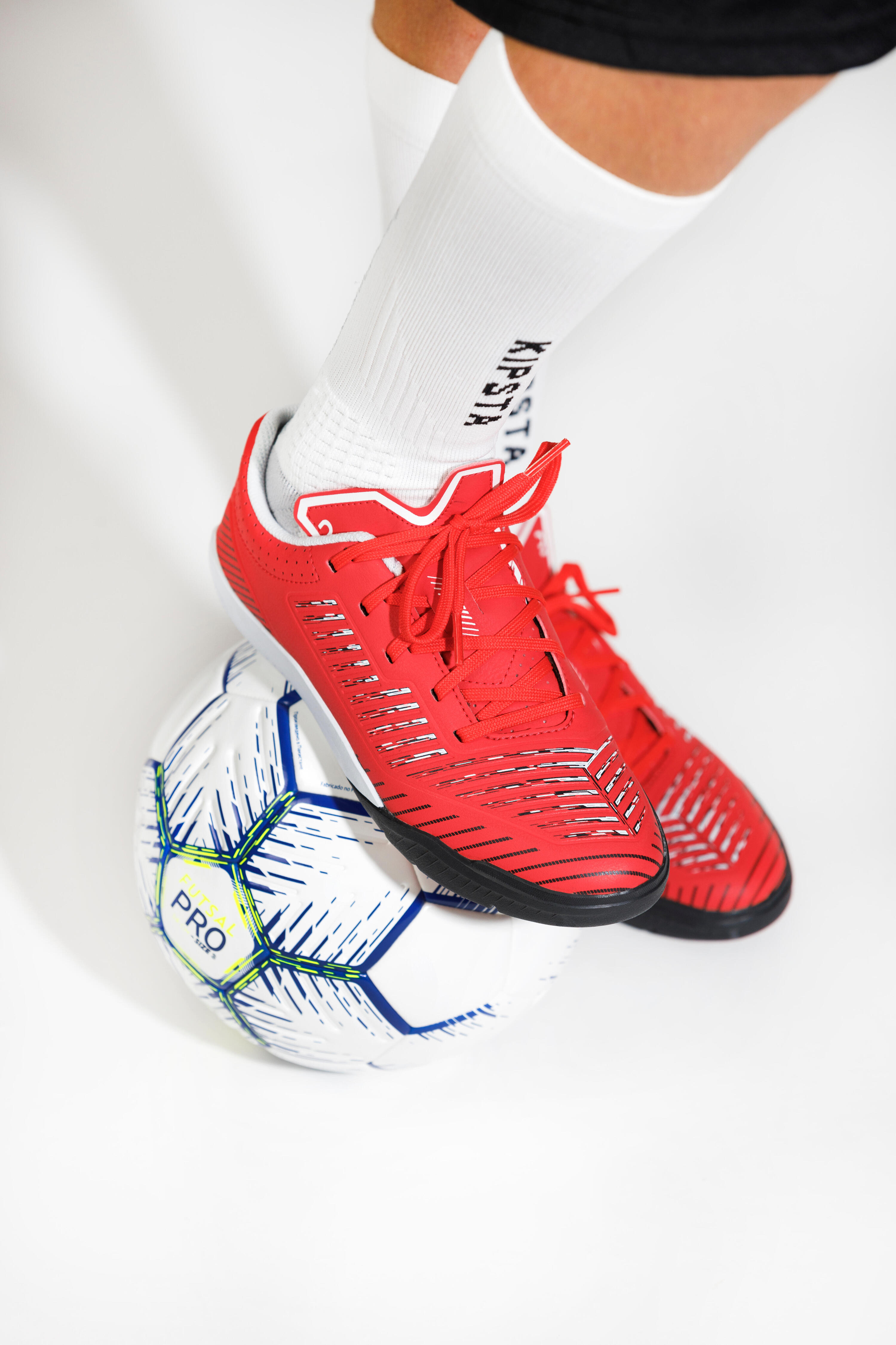 Chaussures de futsal enfant - Ginka 500 rouge/noir 14/15