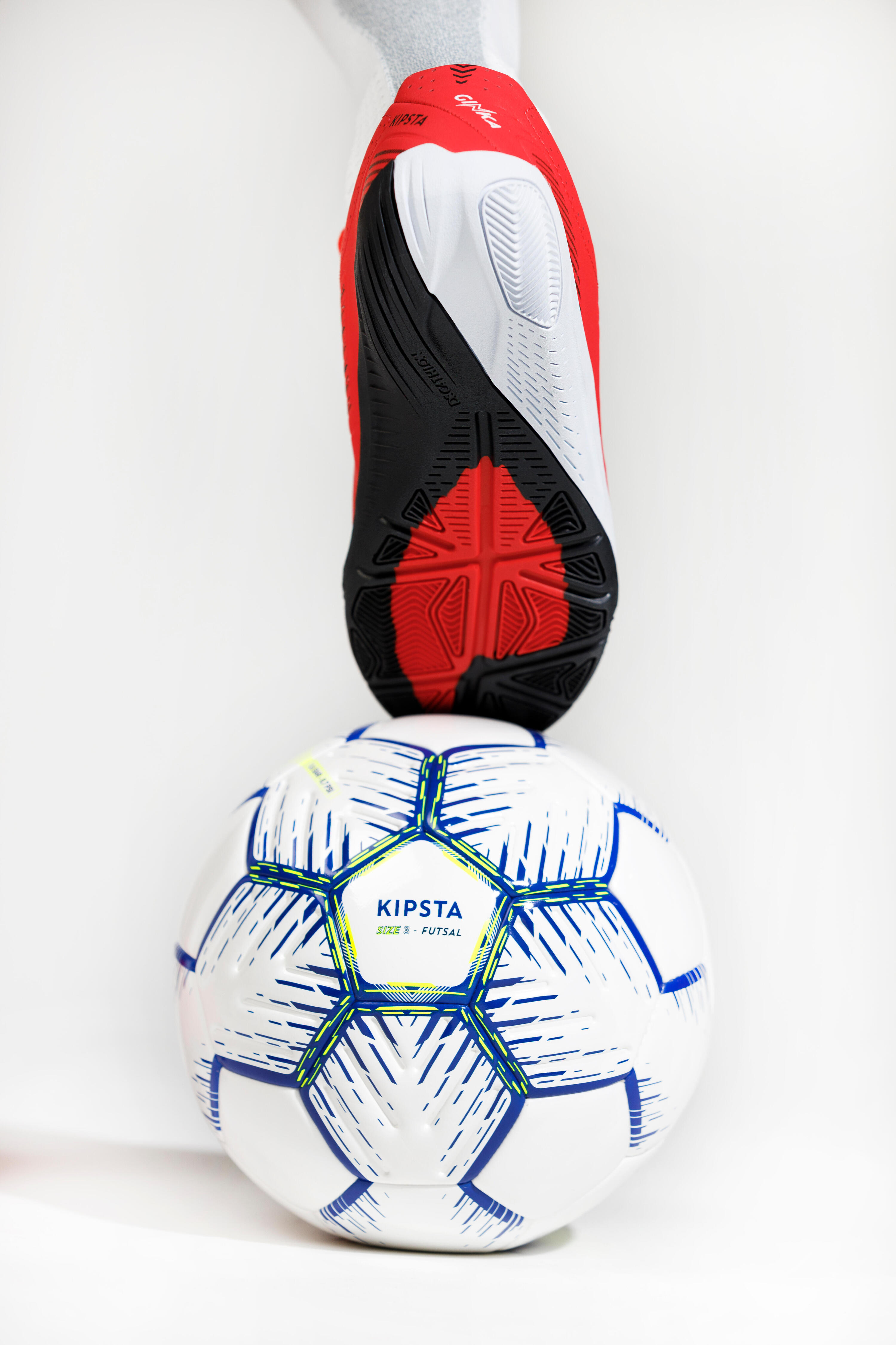 Chaussures de futsal enfant - Ginka 500 rouge/noir 12/15