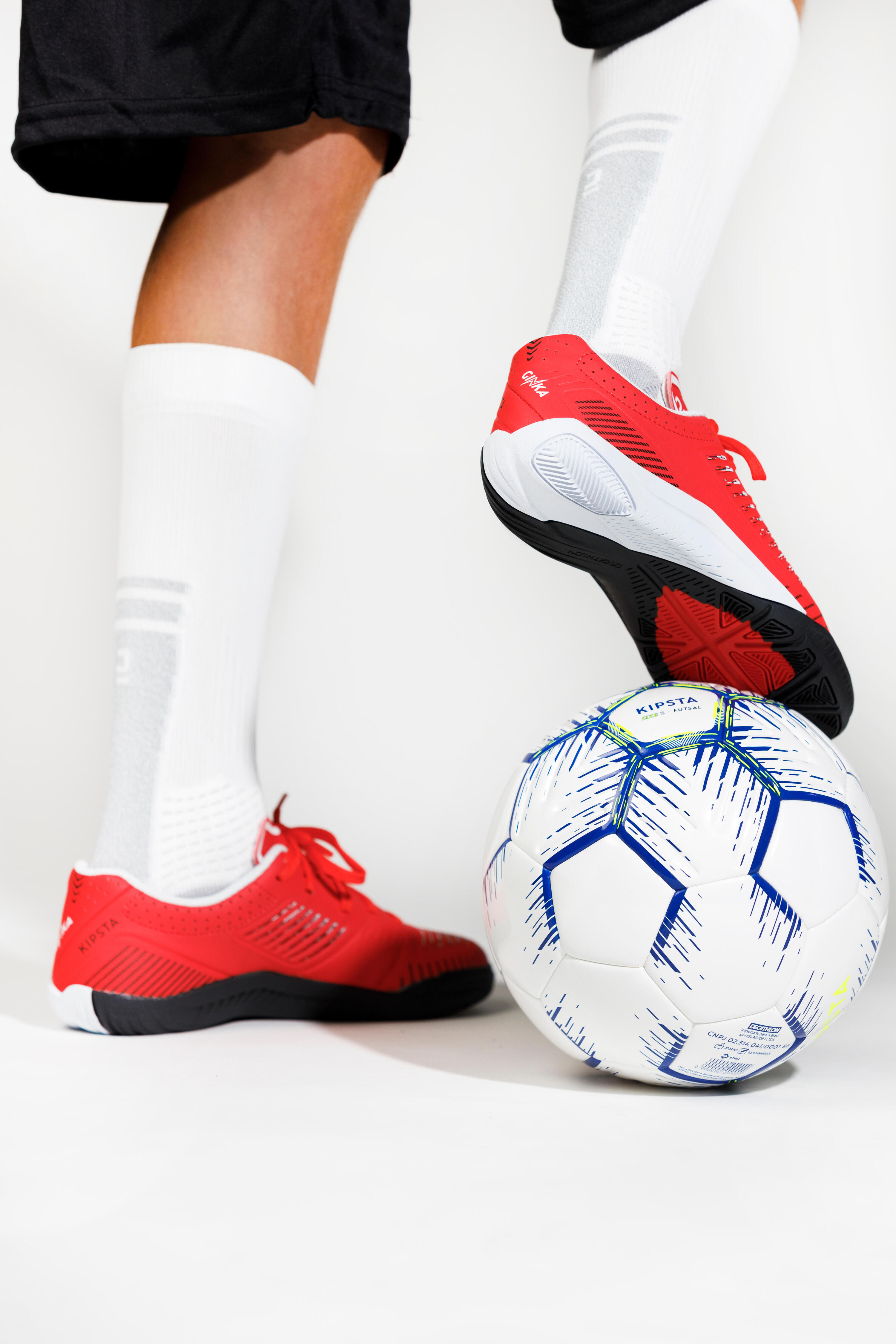 Chaussures de futsal enfant - Ginka 500 rouge/noir 11/15