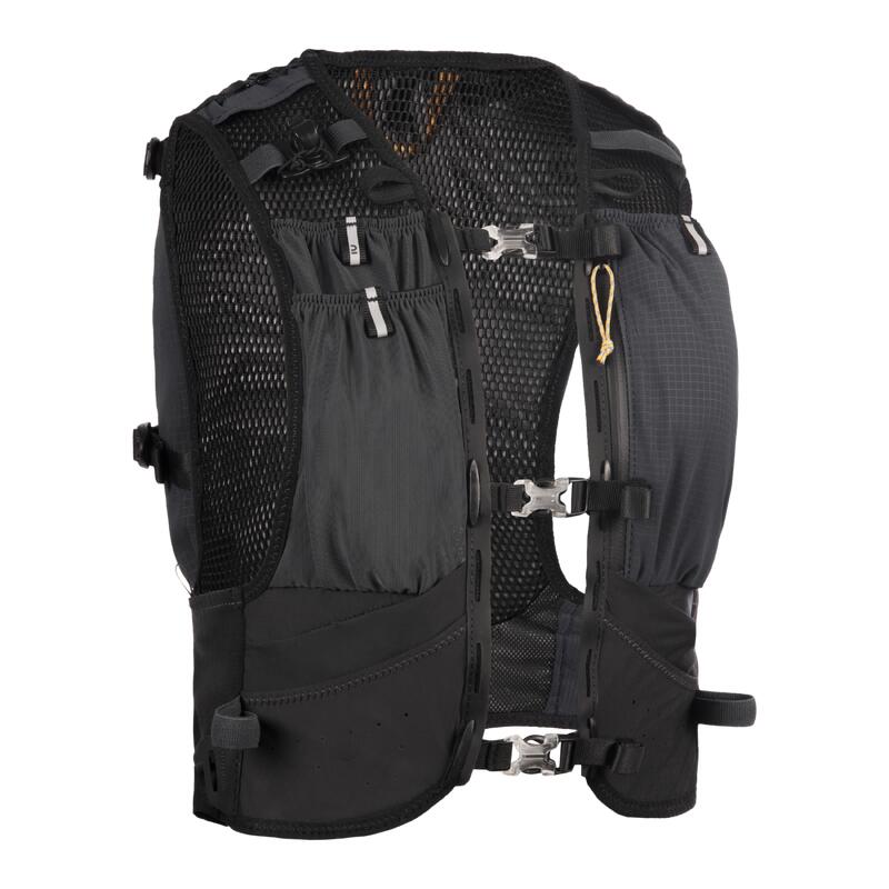 SAC TRAIL ULTRA RUNNING 15L MIXTE NOIR - VENDU AVEC POCHE À EAU 2L