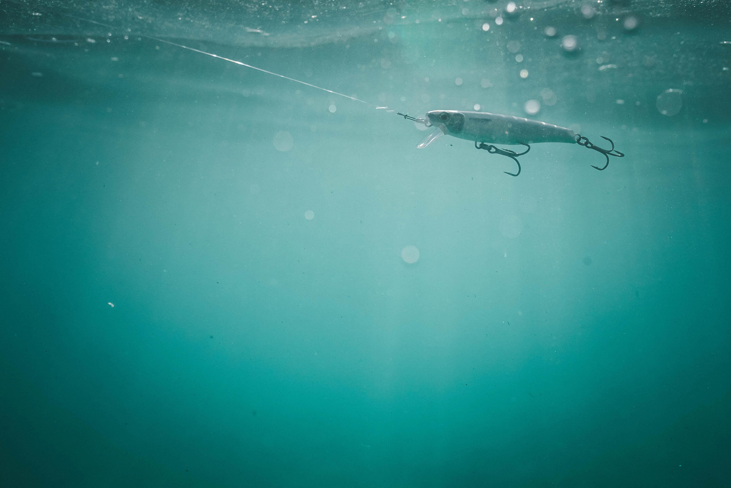 Jerkbait pesca in mare con artificiali MUJET 90 US bianco 8/11
