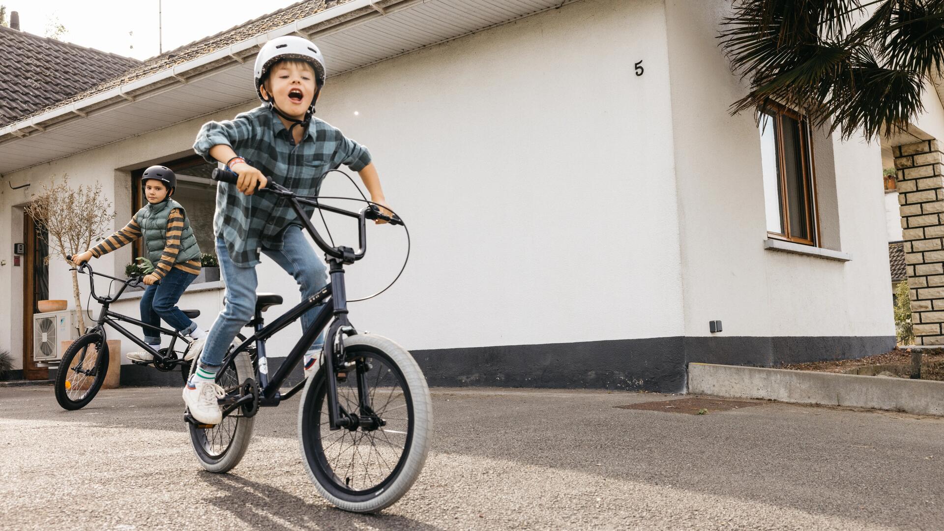 BMX pour les kids : apprendre à piloter