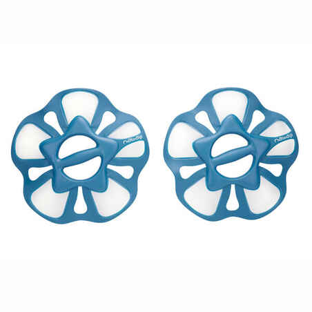 Pair of aquafitness flower L pullpush dumbbells white blue