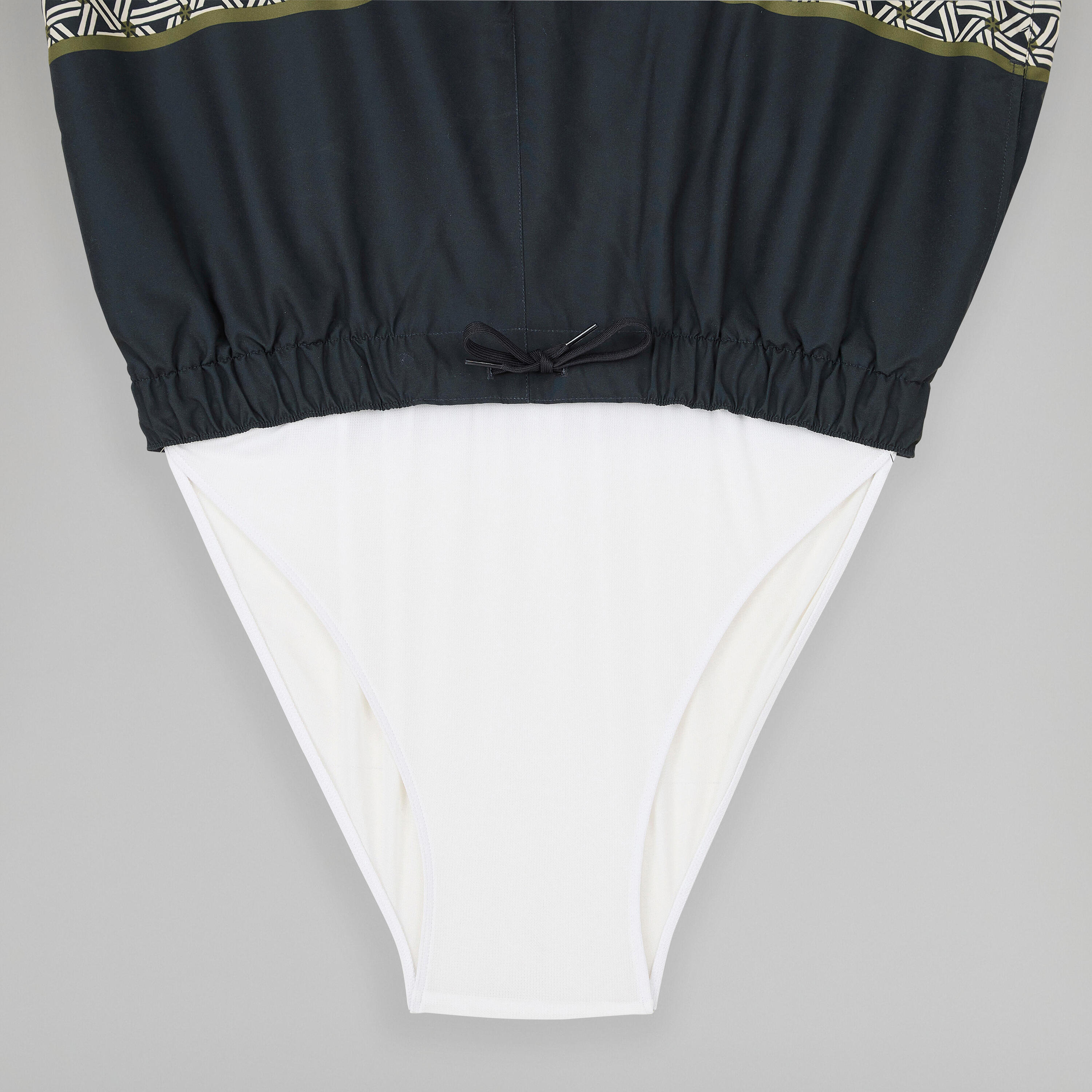 Boardshort surf 100 15"  sepak black 7/8