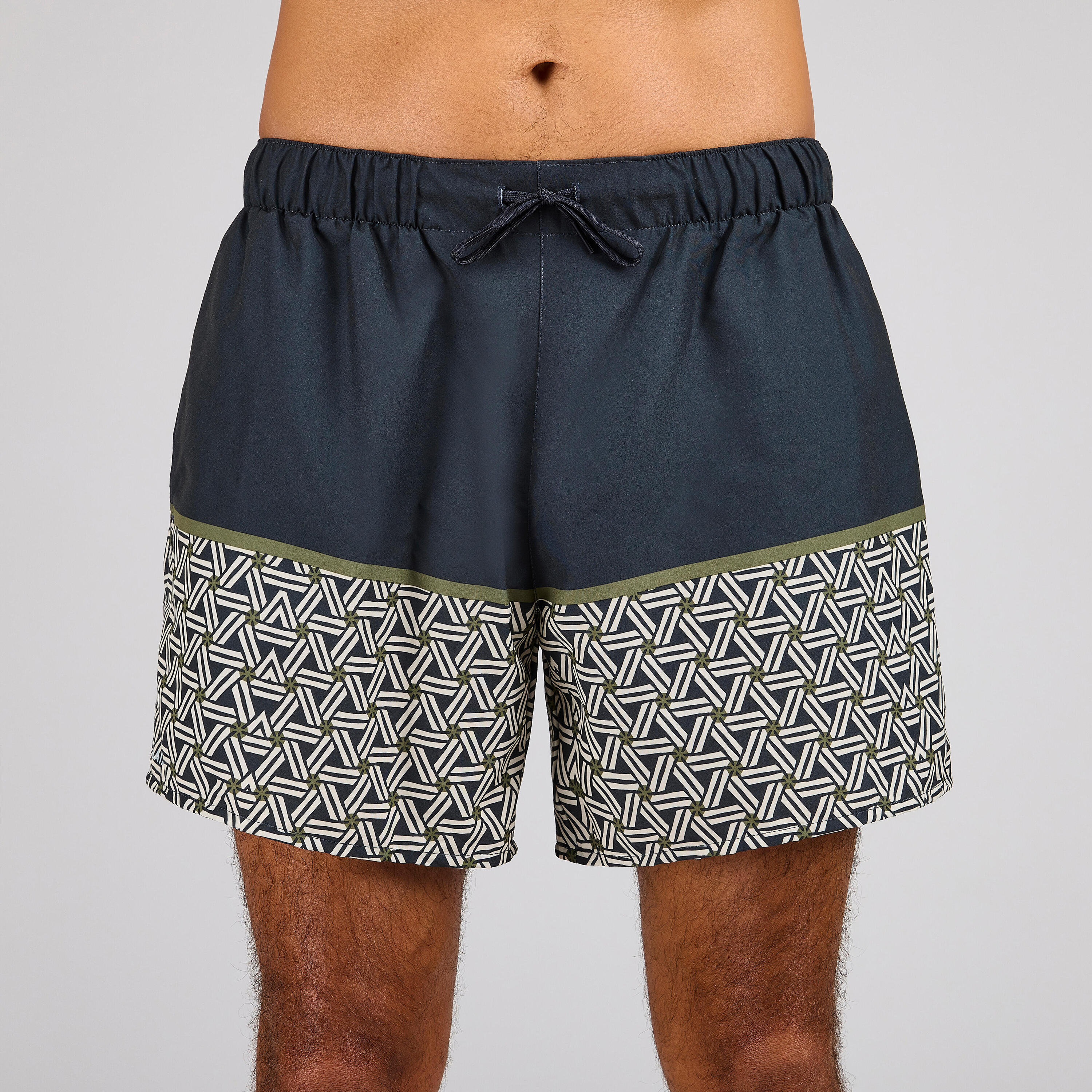 Boardshort surf 100 15"  sepak black 5/8