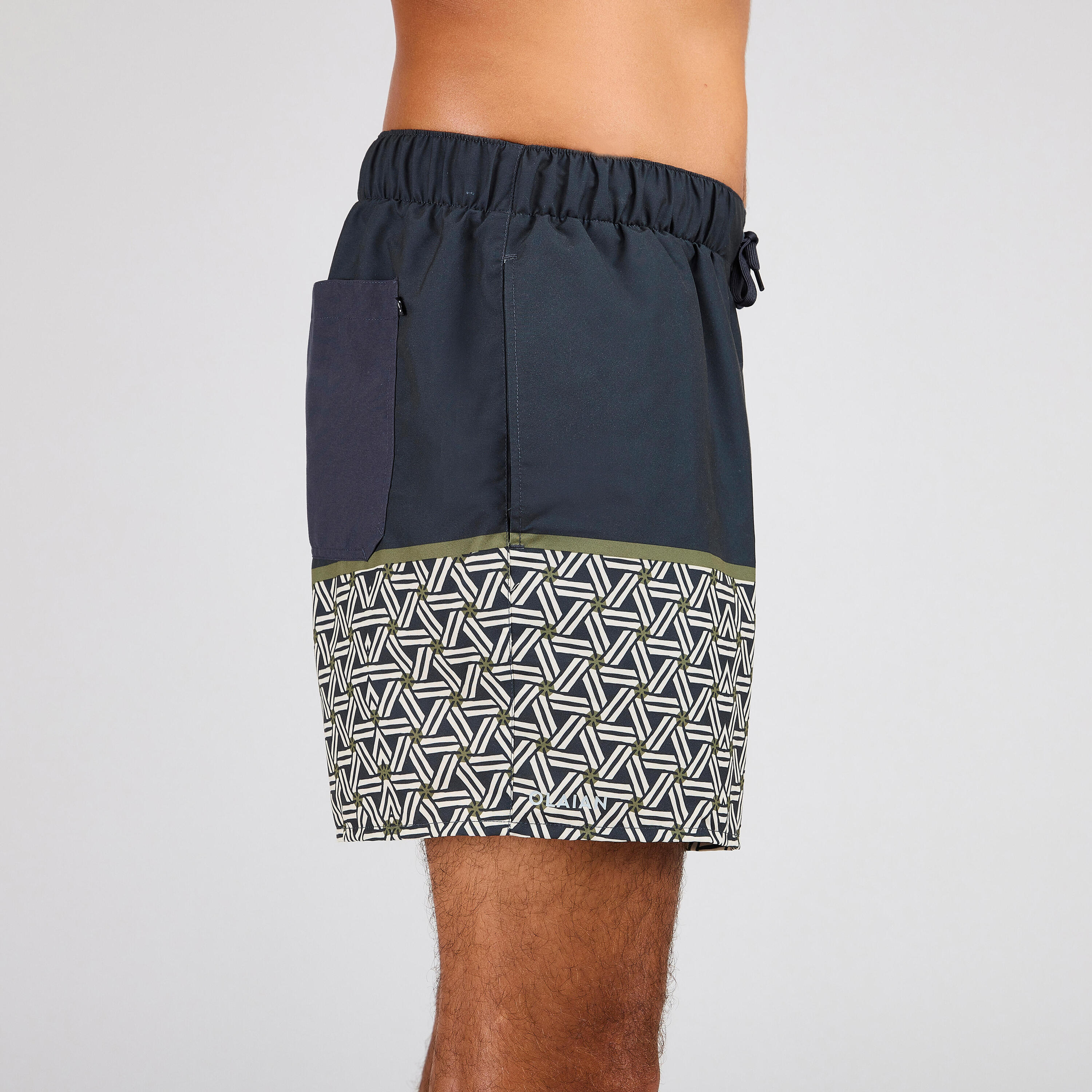 Boardshort surf 100 15"  sepak black 6/8