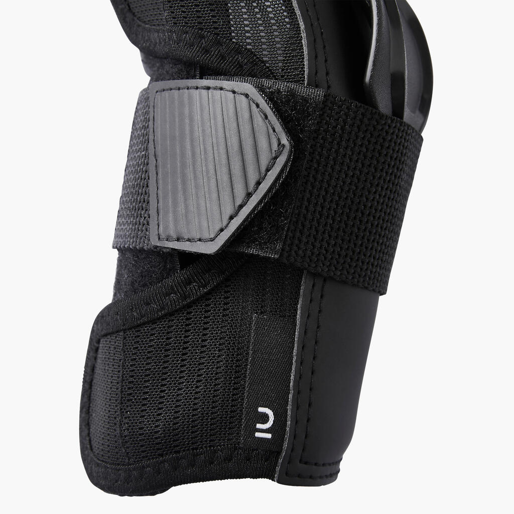 Chrániče zápästia Fit500 na kolieskové korčule/skateboard čierne