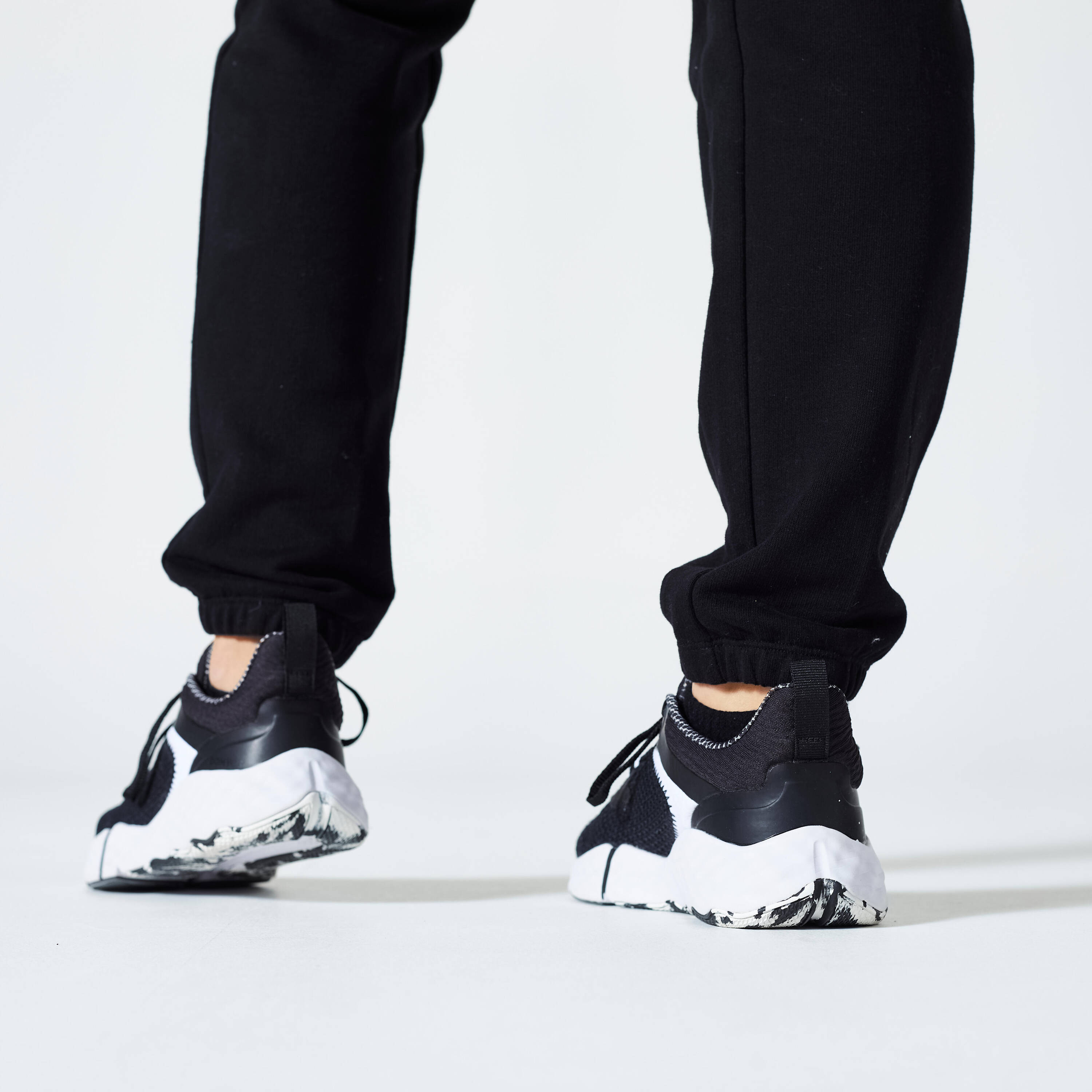 Women's Slim Fitness Jogging Bottoms 500 - Black -  1