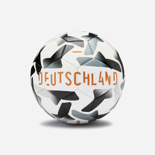 
      Fussball Freizeitball Grösse 5 Deutschland 2024
  