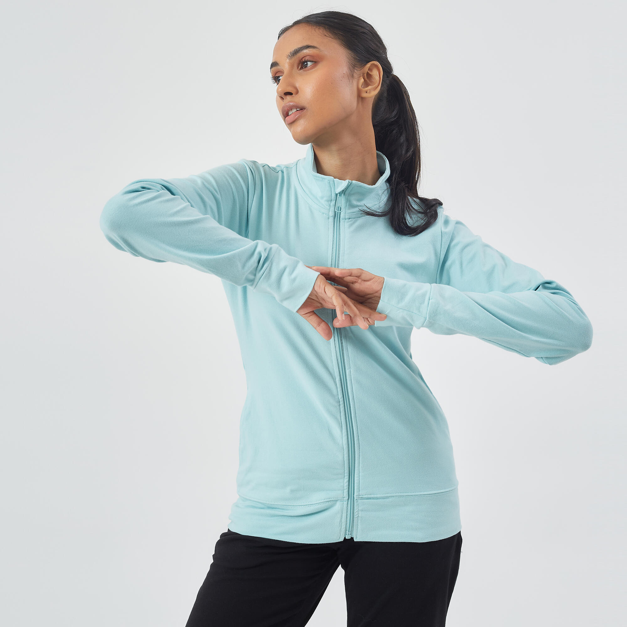 100 Women's Pilates & Gentle Gym Jacket - Light Blue 4/8