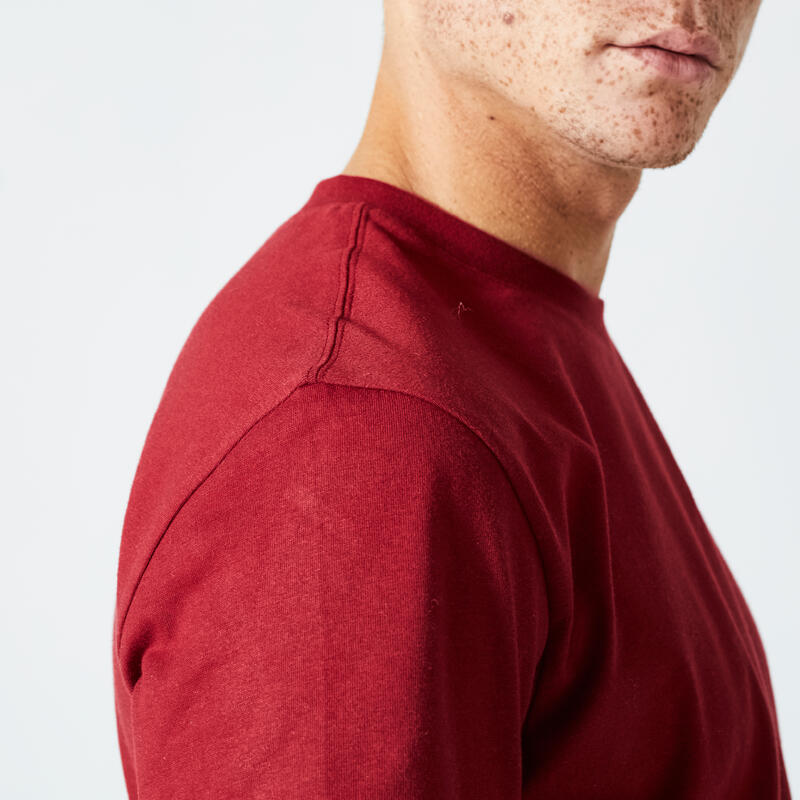 T-shirt uomo palestra 500 ESSENTIALS regular fit 100% cotone bordeaux stampata
