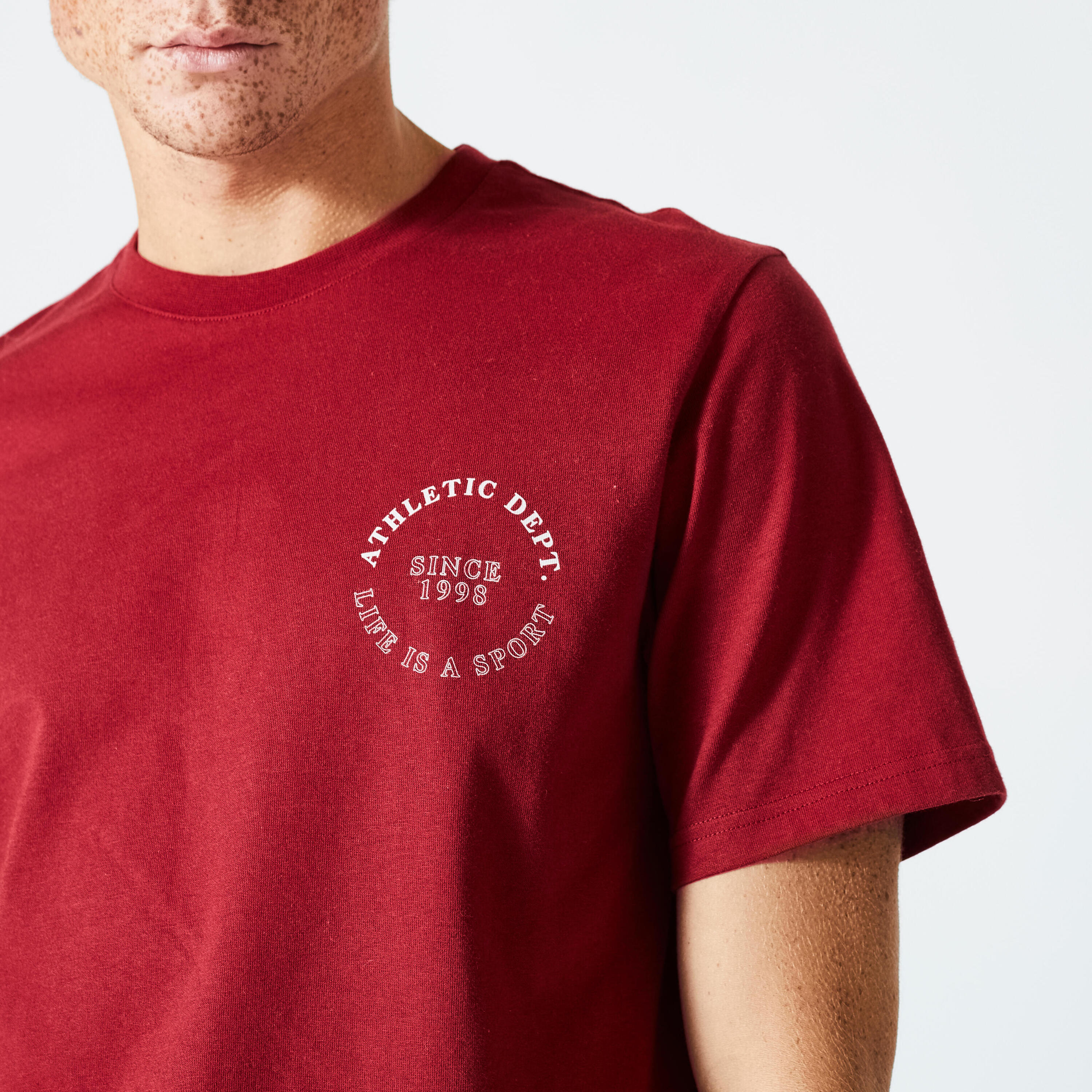 Men's Fitness T-Shirt 500 Essentials - Burgundy Red Print 3/4