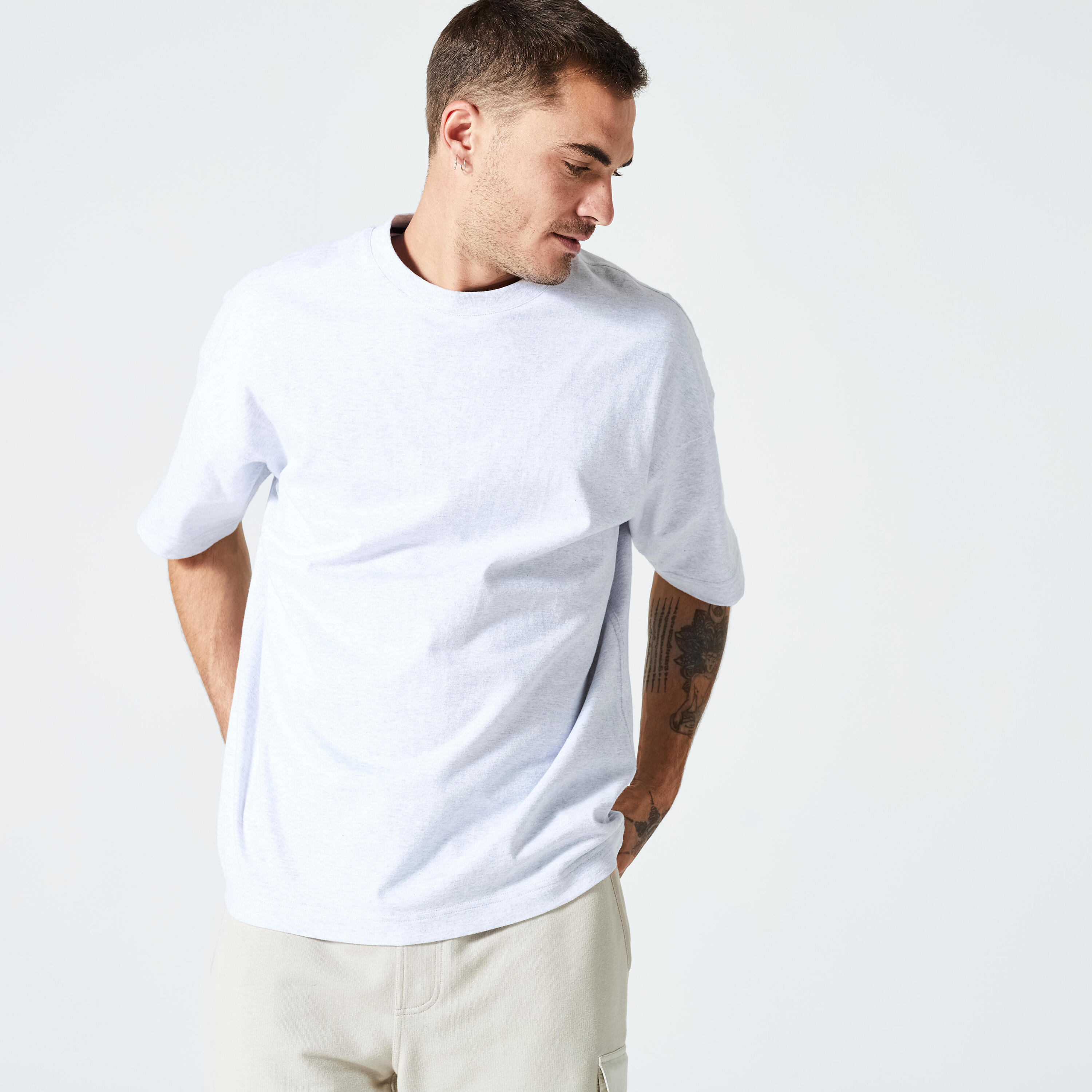 Men's Loose-Fit Fitness T-Shirt 520 - Pale Grey 1/5