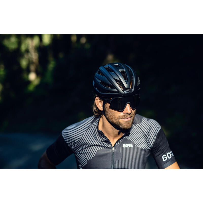 CAPACETE DE BICICLETA ABUS STORMCHASER PRETO