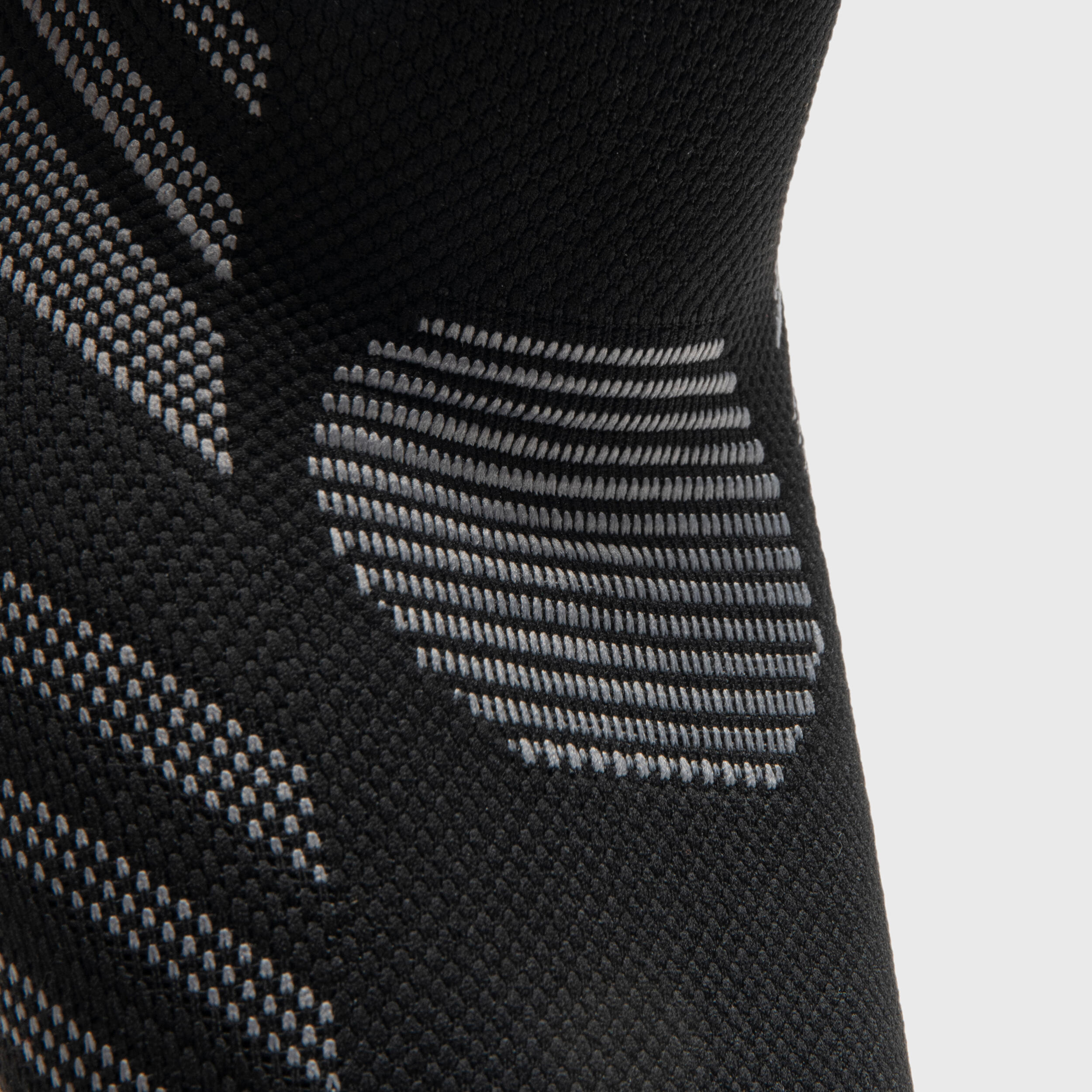 Adult Right/Left Elbow Support P500 - Black