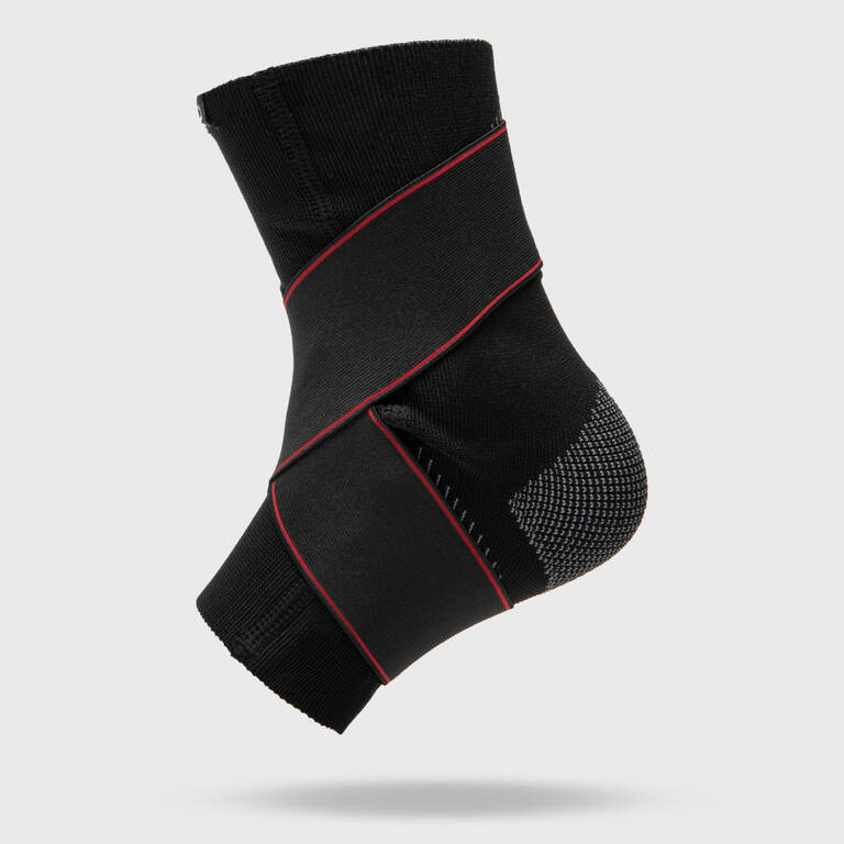 Adult Left/Right Ankle Ligament Support R100 - Black