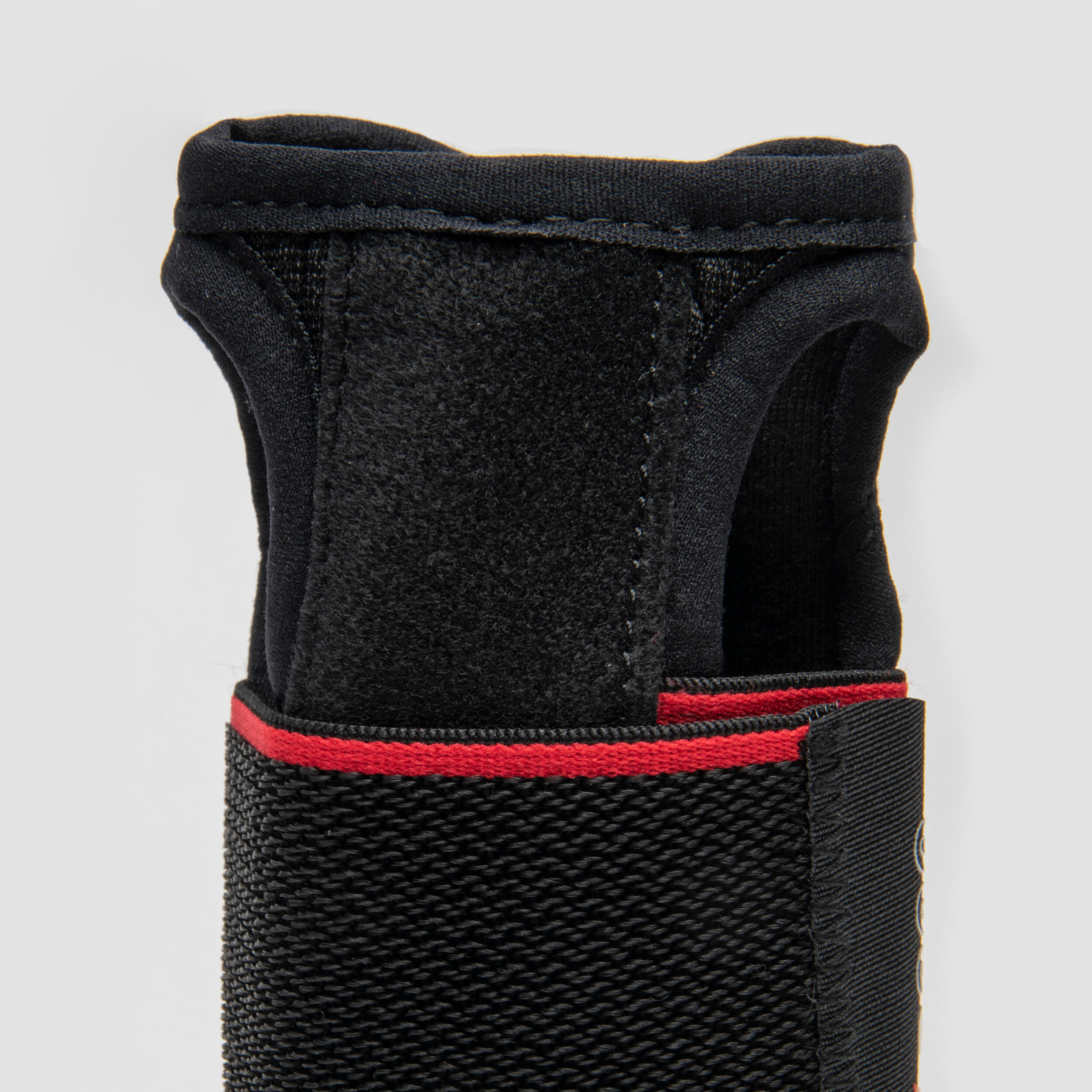 Adult Left/Right Wrist Support Strap R900 - Black 5/7