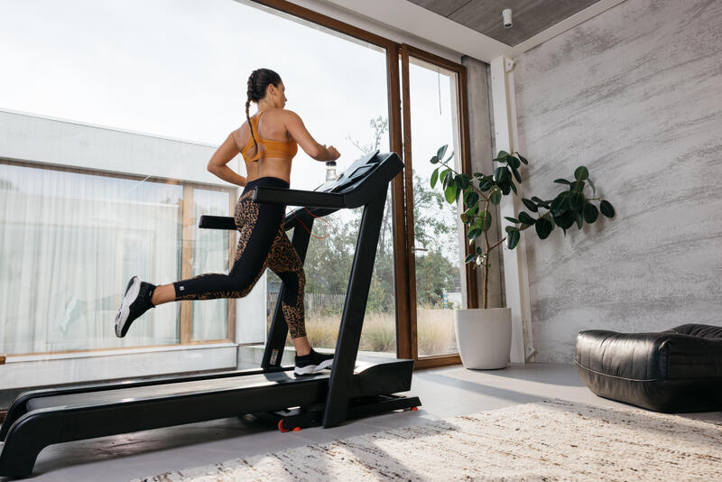 Zo bouw je op naar 30 minuten hardlopen op een loopband