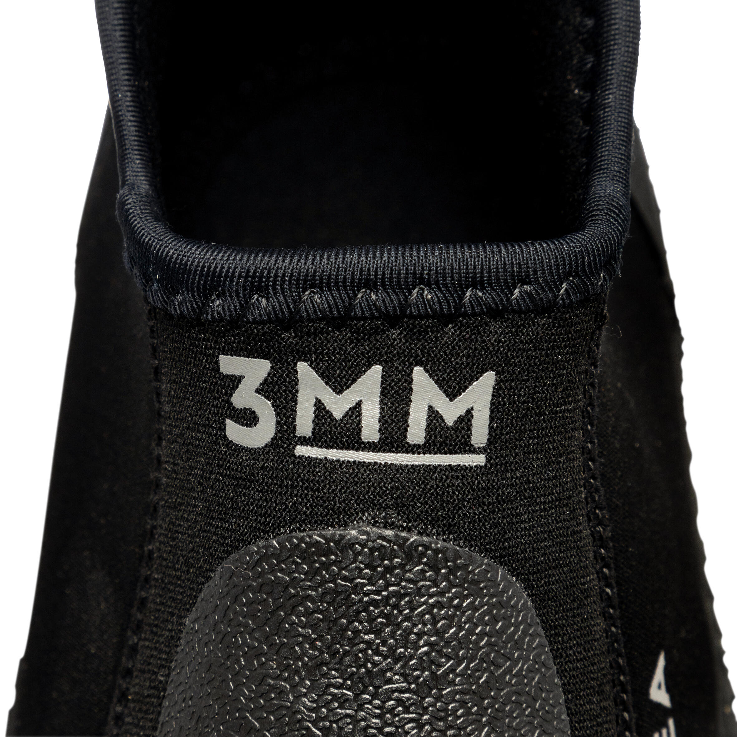 DECATHLON Neoprénové topánky nízke 3 mm čierne 44-45 · záber 7
