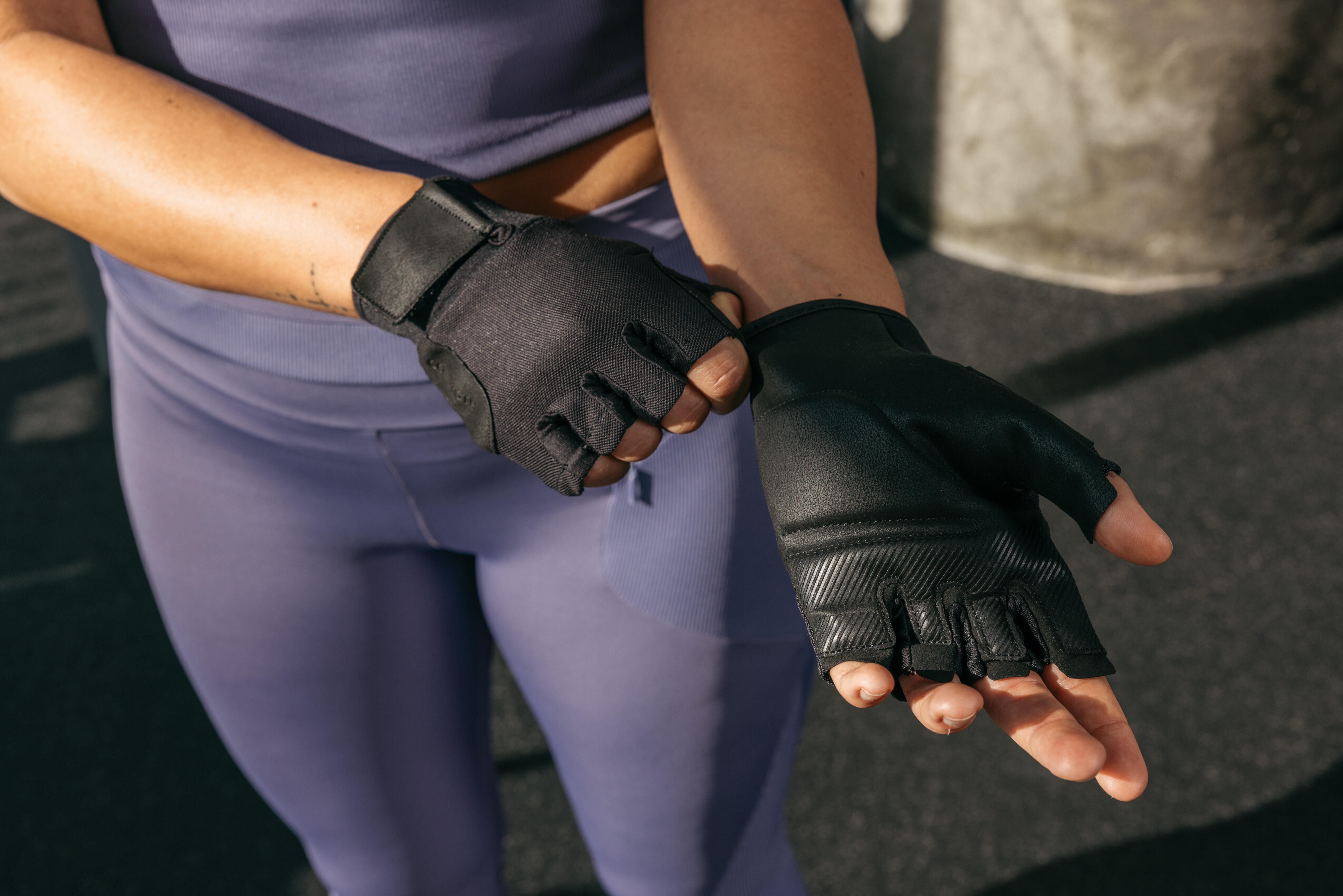 Gants de musculation – 500 noir - DOMYOS