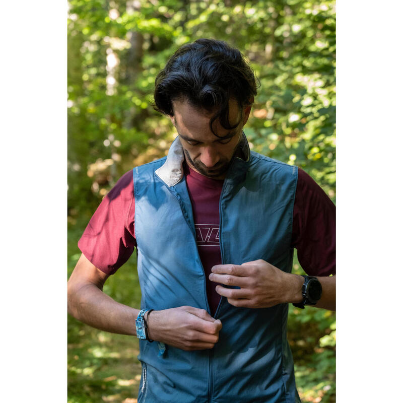 Gilet antivento trail uomo azzurro