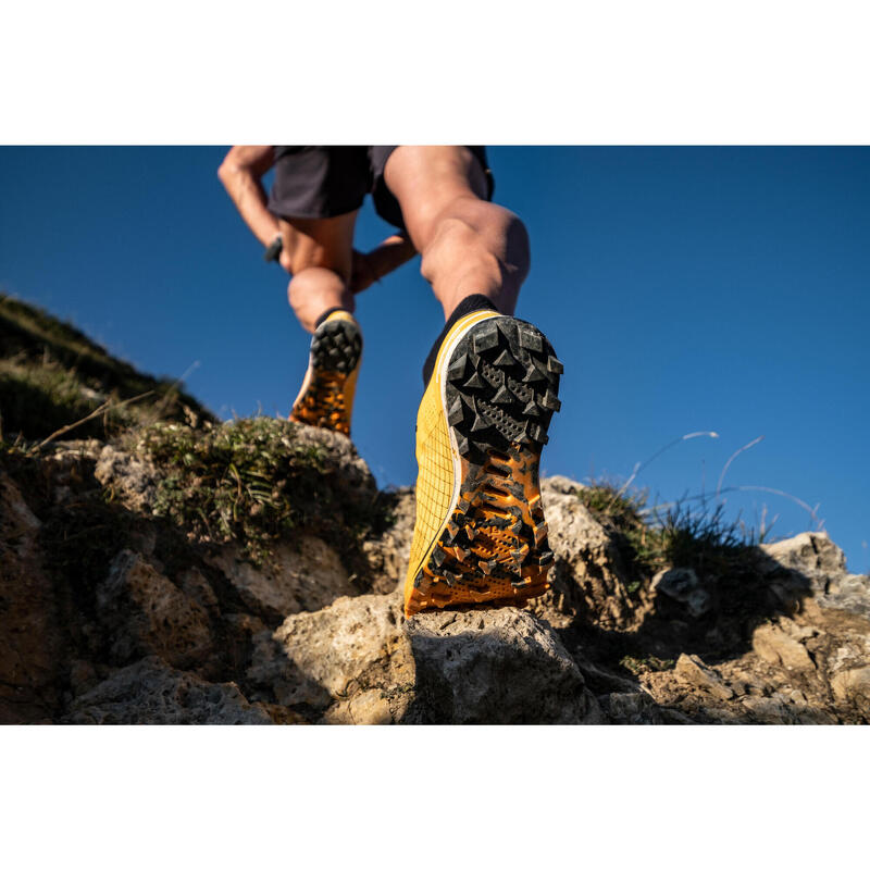 Chaussures trail running compétition homme - kiprun race light mangue