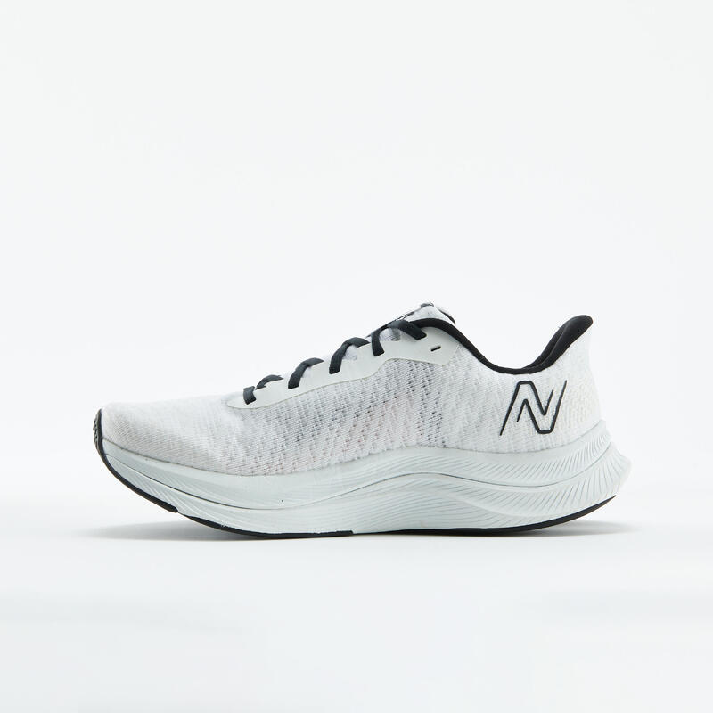 Laufschuhe Herren New Balance - Propel V4 weiss
