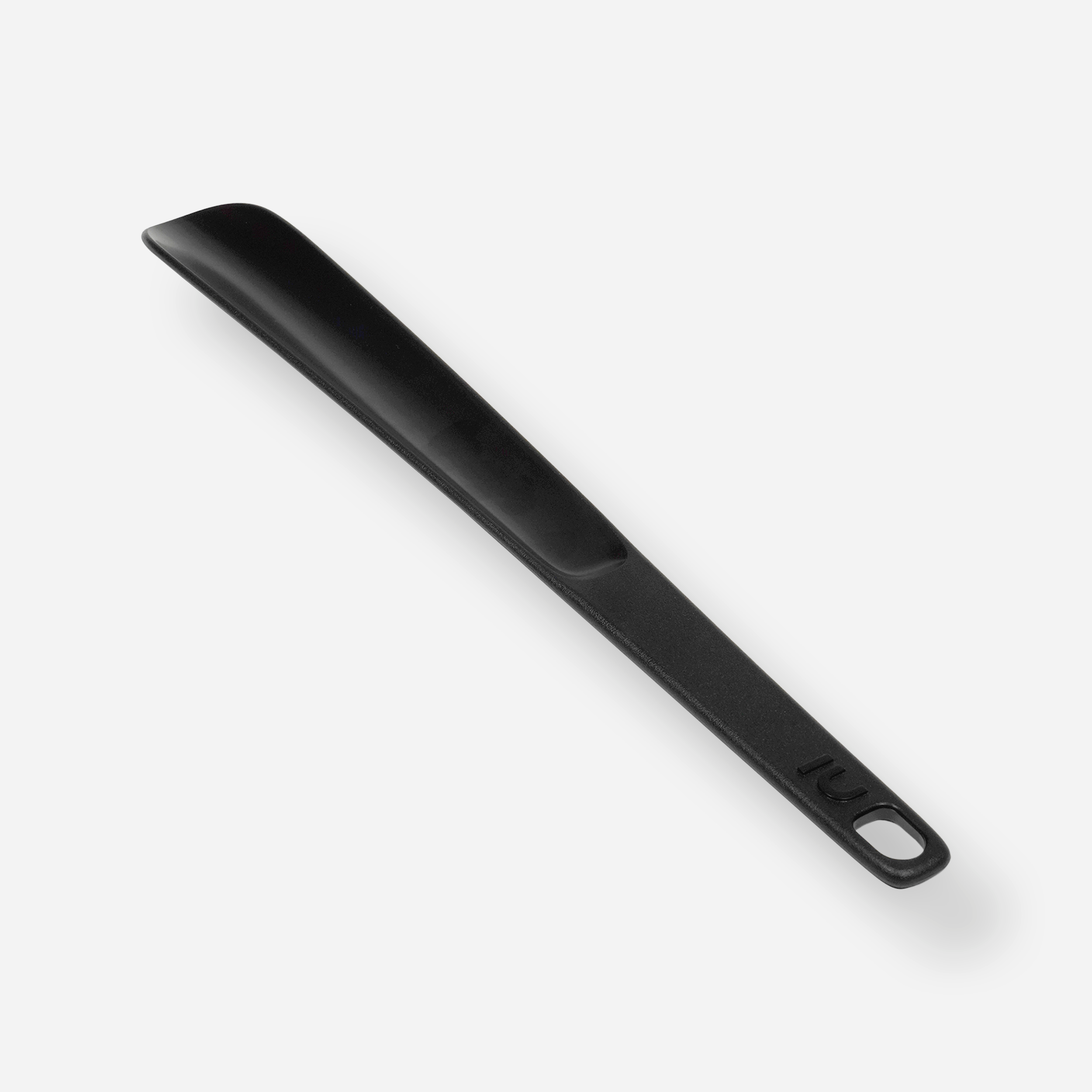 Təkrar emal edilmiş materiallardan ayaqqabı qaşığı, qara
