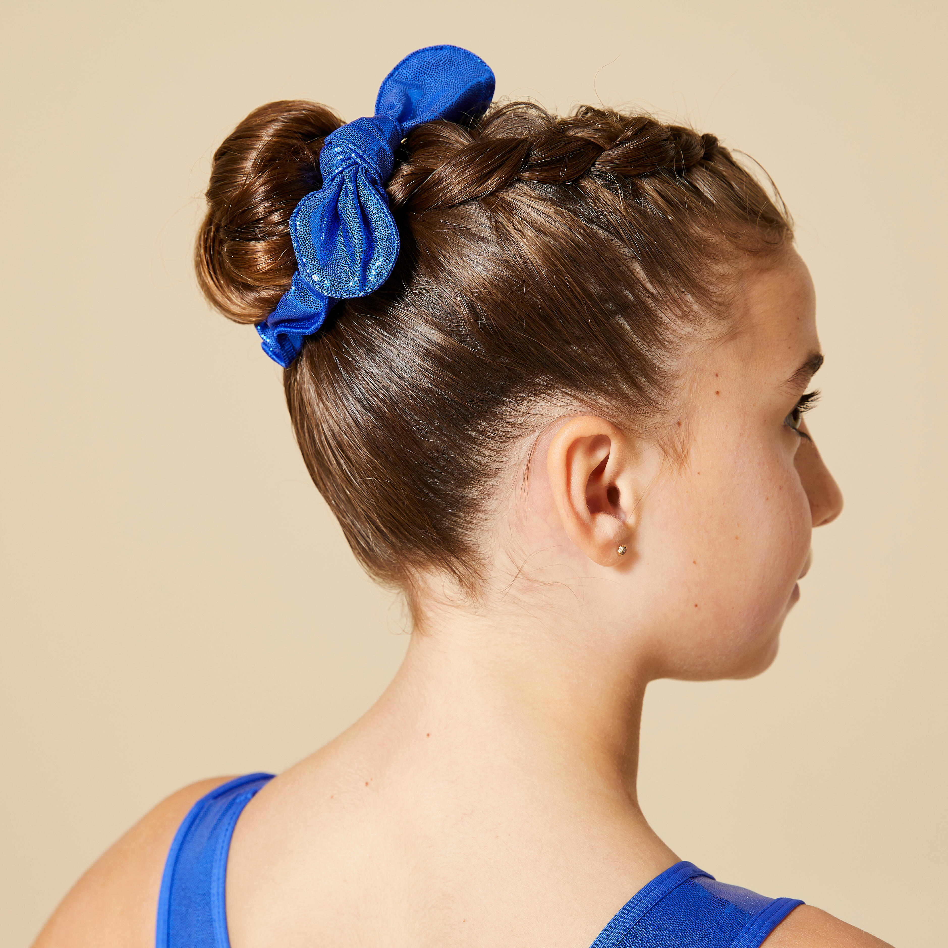 Girl's knotted gym scrunchie - blue glitter