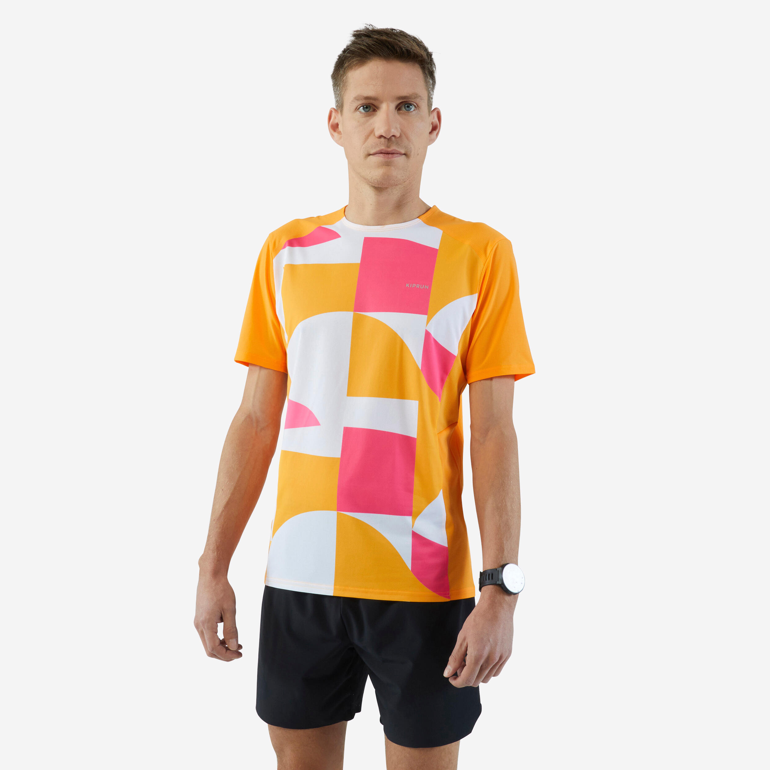 KIPRUN 900 Light Men's Running Breathable T-shirt - Light Mango 1/6
