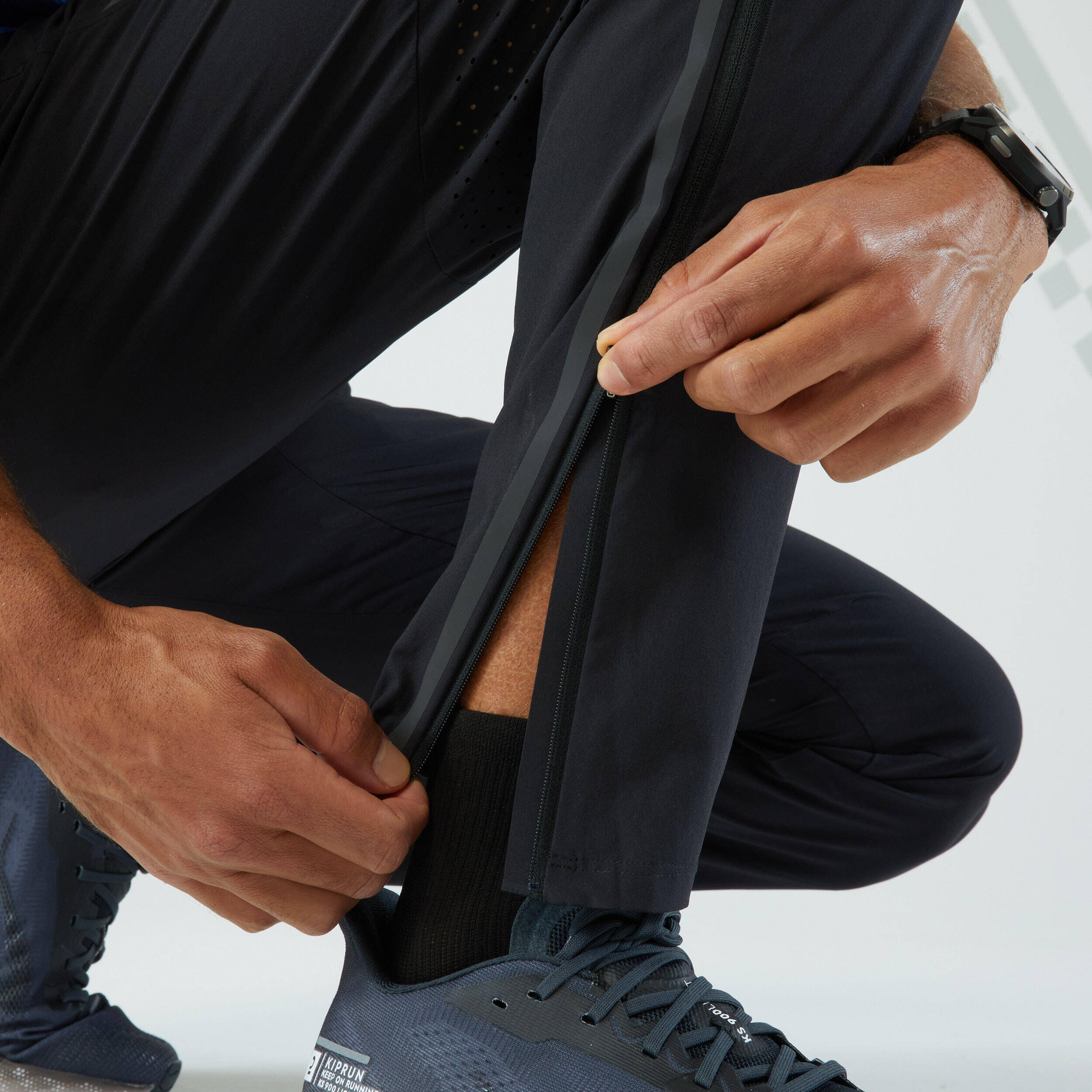 Men Breathable Running Track Pants - Run 500 - Black -  5