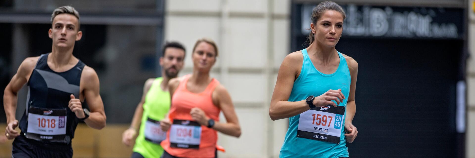 personas corriendo una maratón