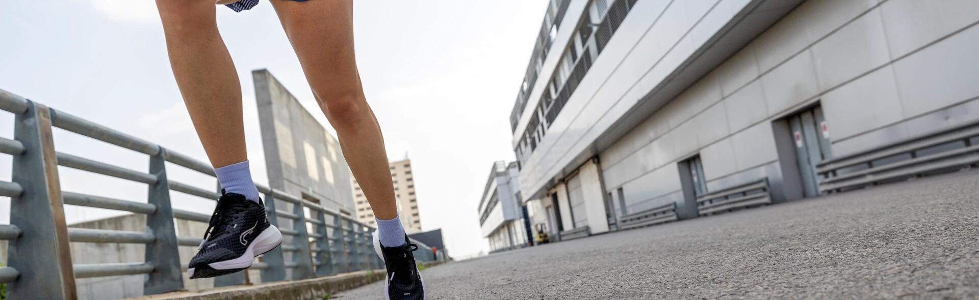 Tips para elegir el calzado adecuado en rodadas largas de running